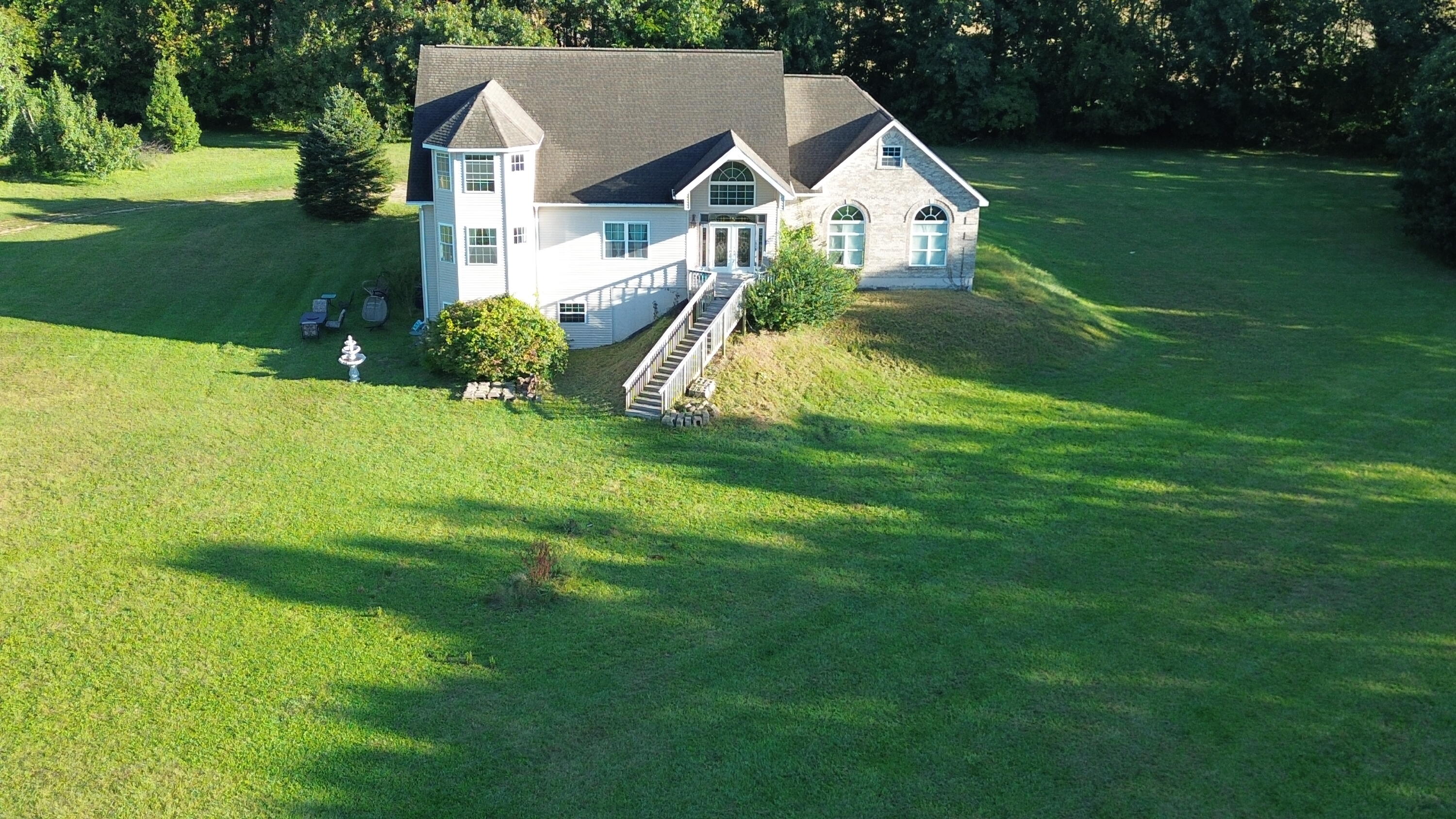 26600 Mintdale Road Property Photo 1