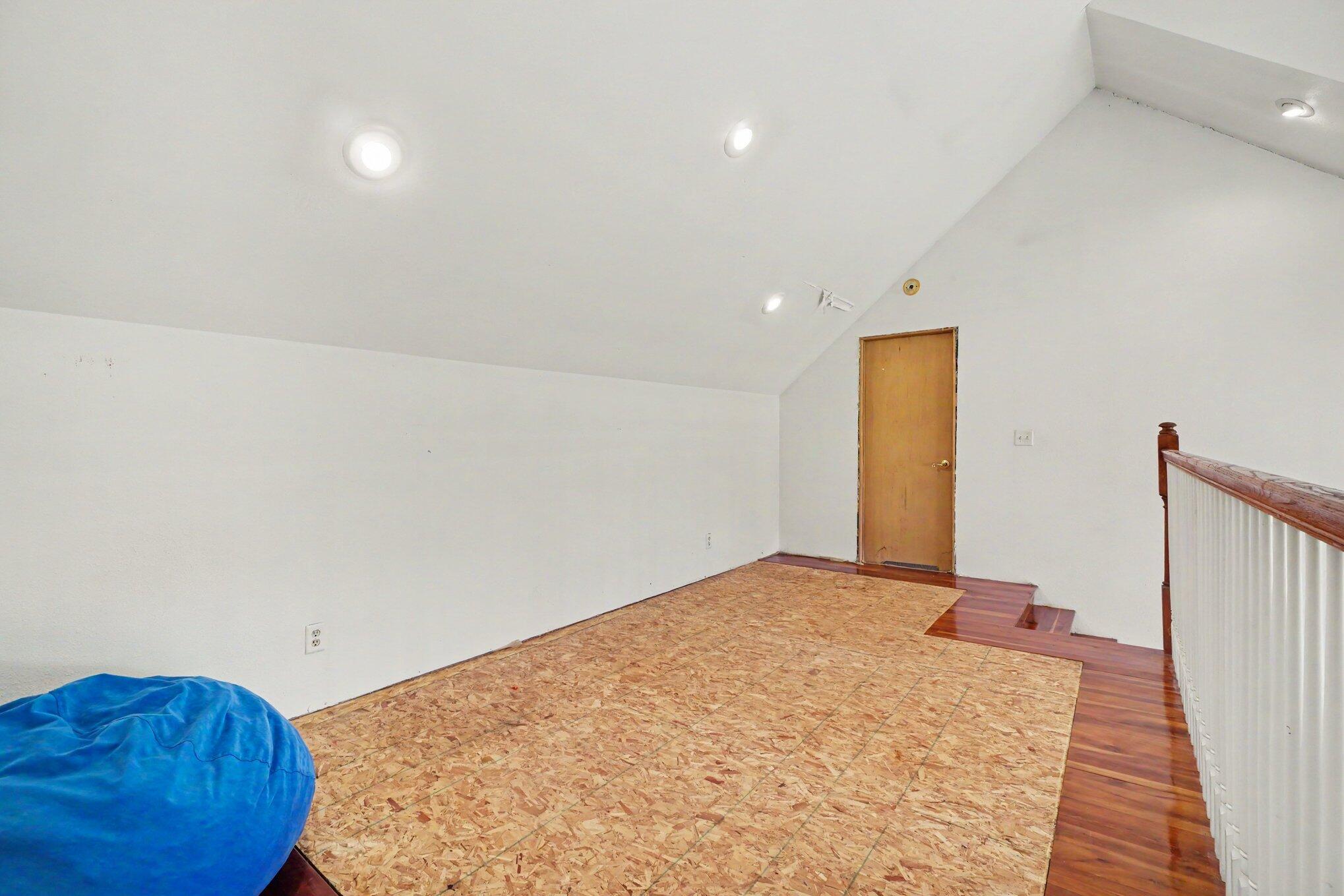 26600 Mintdale Road Property Photo 17