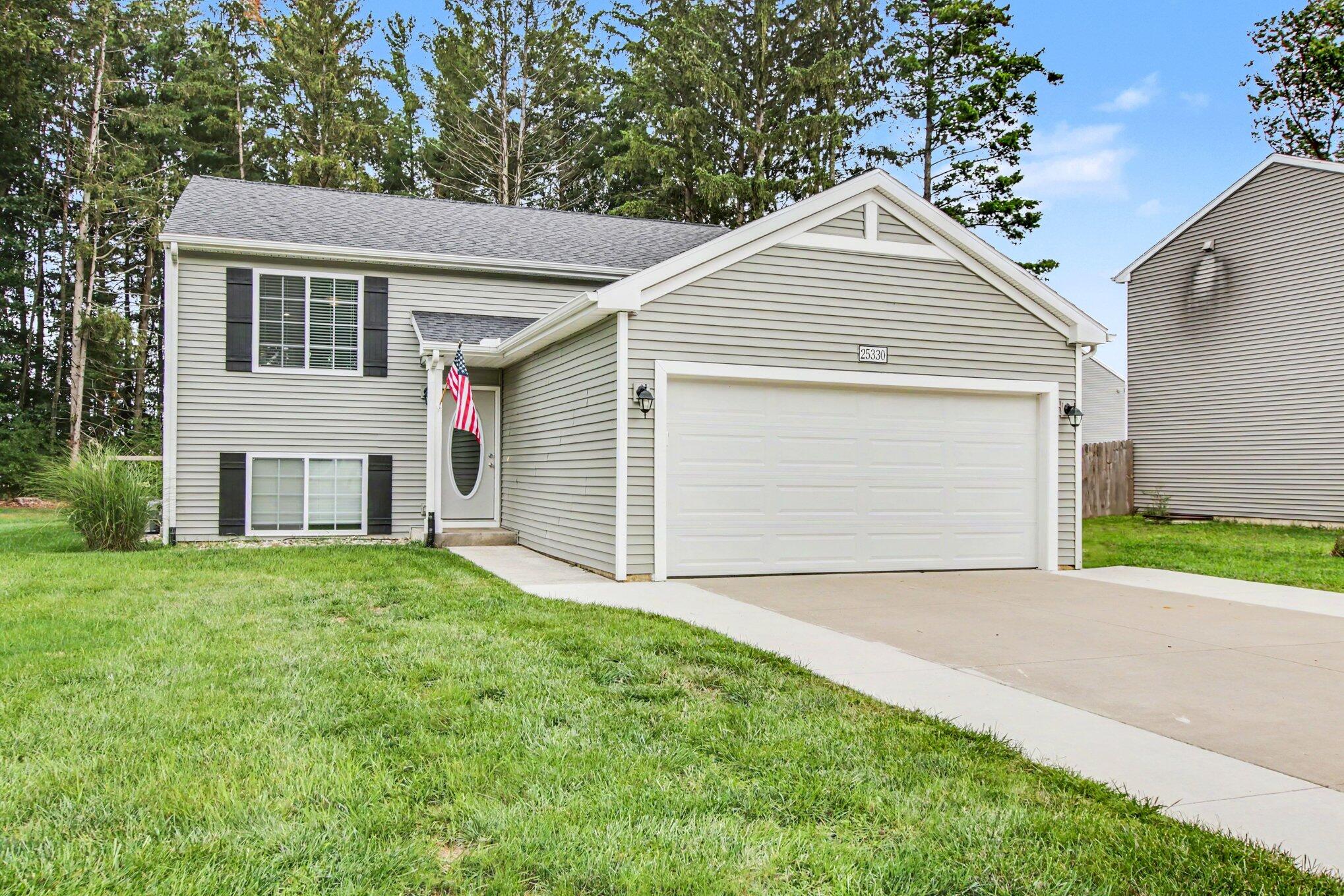 25330 Forest Lane Property Photo 1