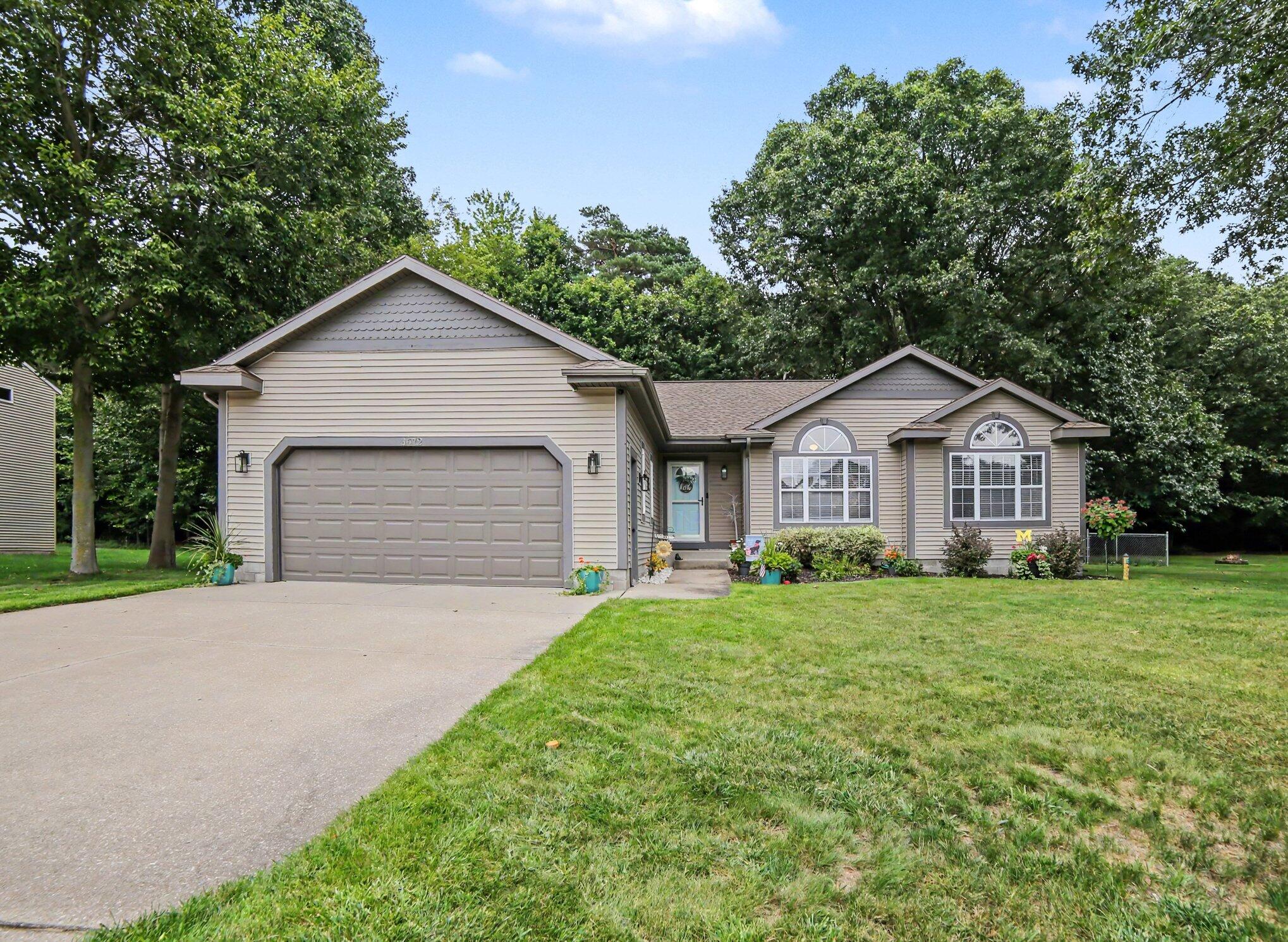 3672 Whispering Woods Drive Property Photo 1