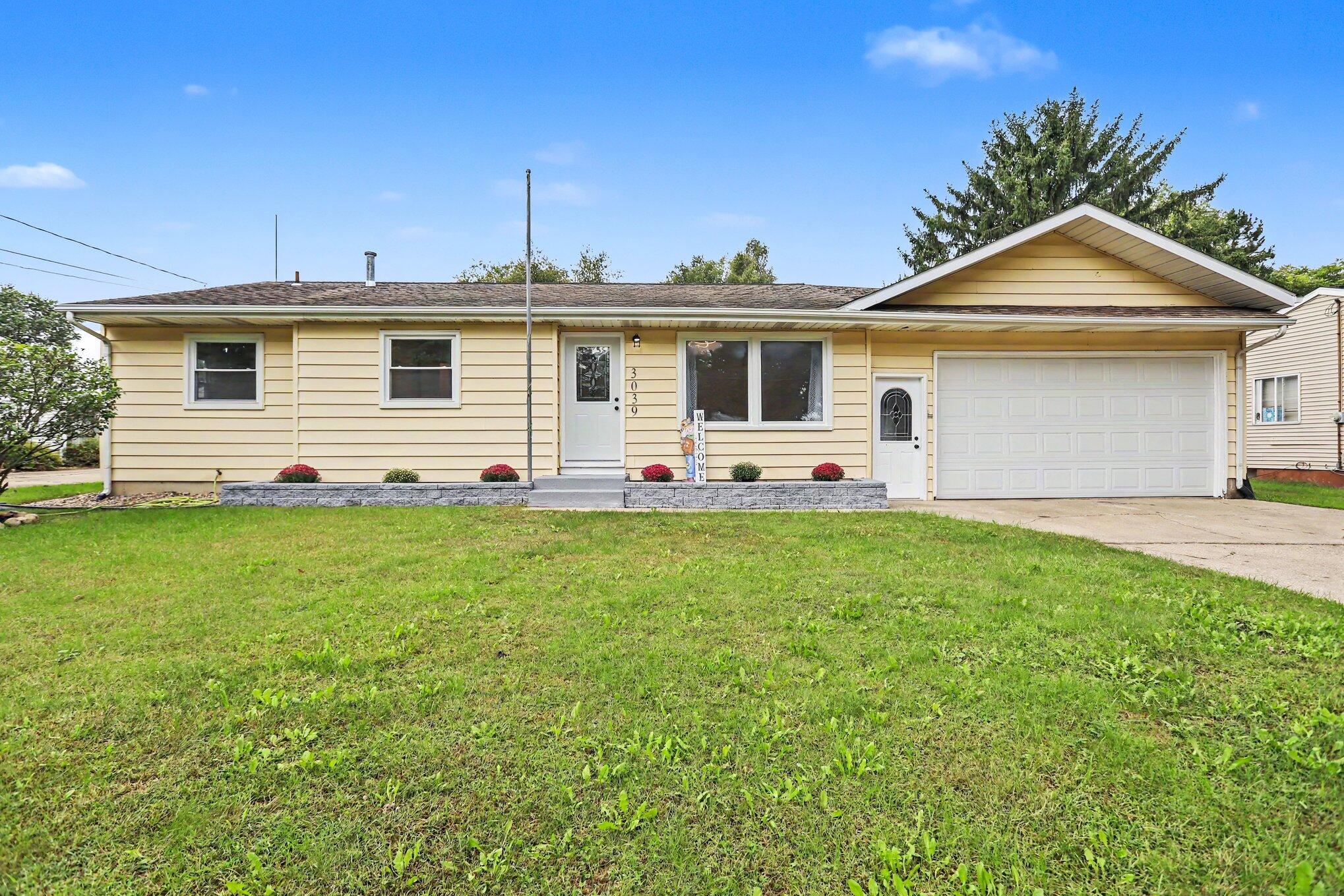 3039 Casper Street Property Photo 1