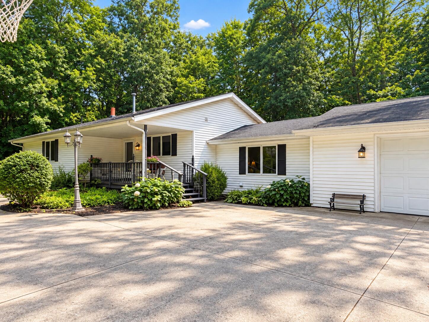 2922 Beebe Road Property Photo 2