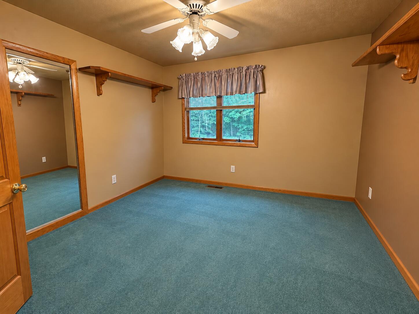 2922 Beebe Road Property Photo 7