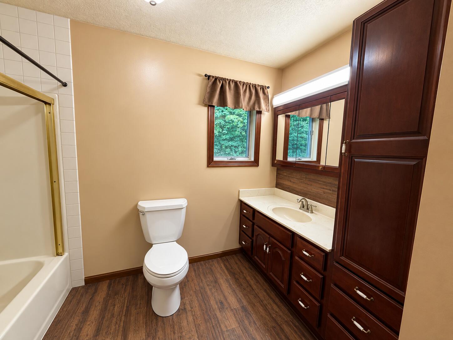 2922 Beebe Road Property Photo 12