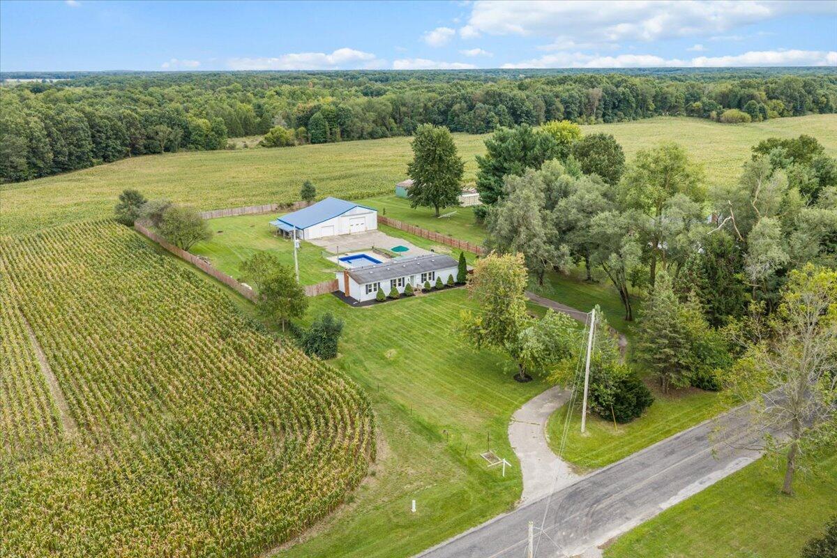 4782 2 Mile Road Property Photo 1