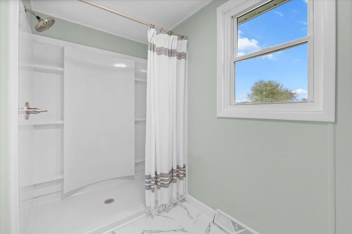 4782 2 Mile Road Property Photo 9