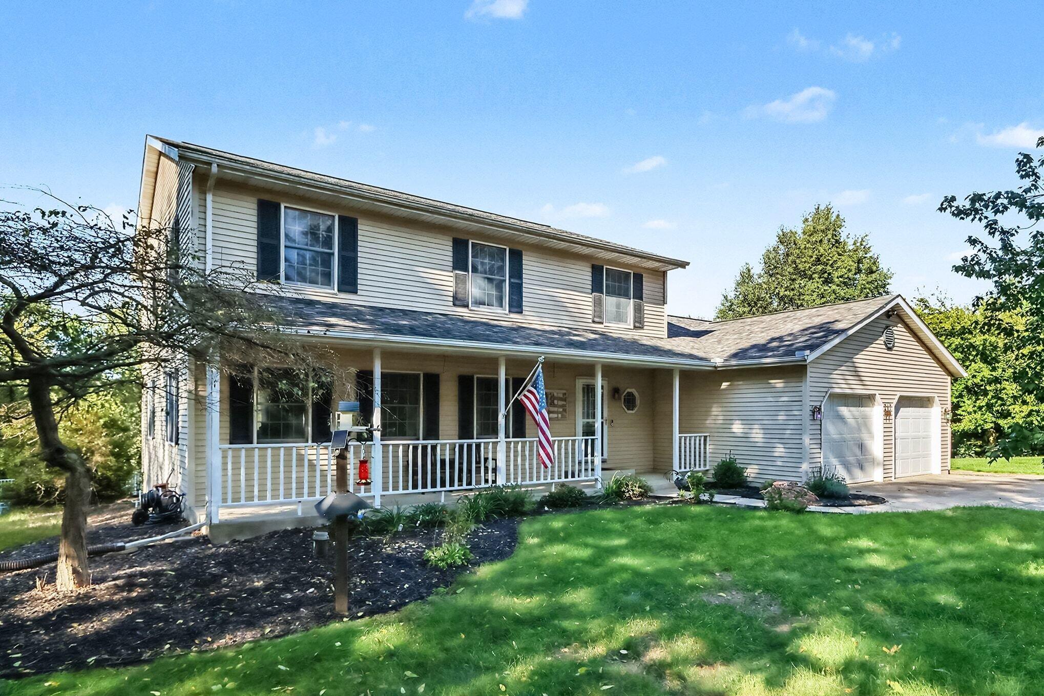 10154 Paw Paw Lake Drive Property Photo 1