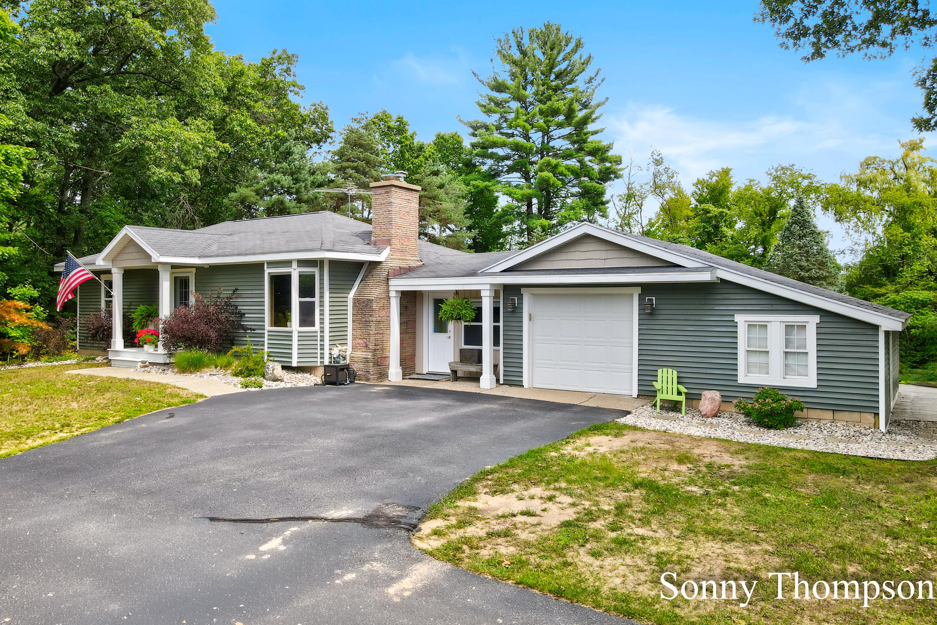 6970 Ramsdell Drive Ne Property Photo 3