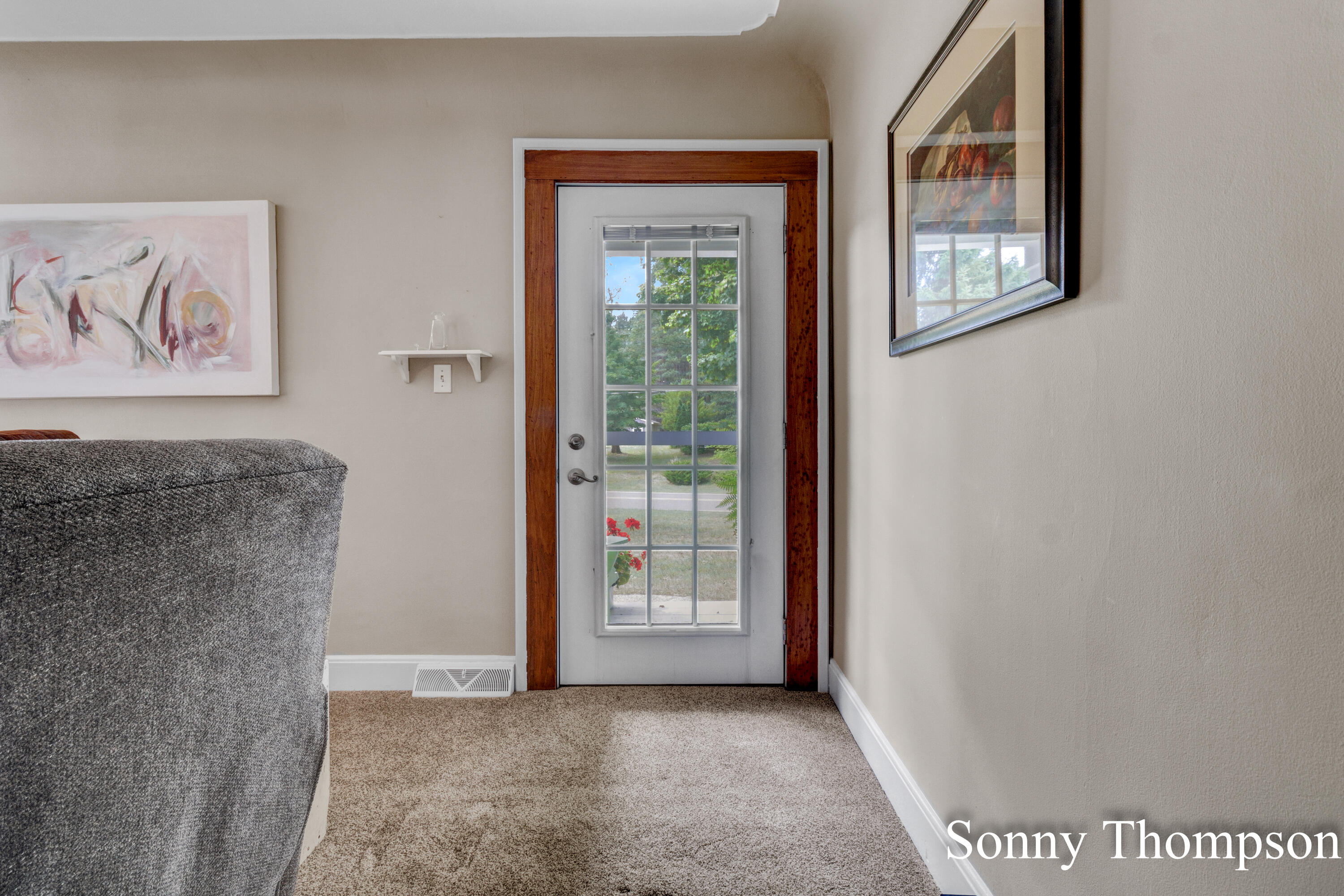 6970 Ramsdell Drive Ne Property Photo 5