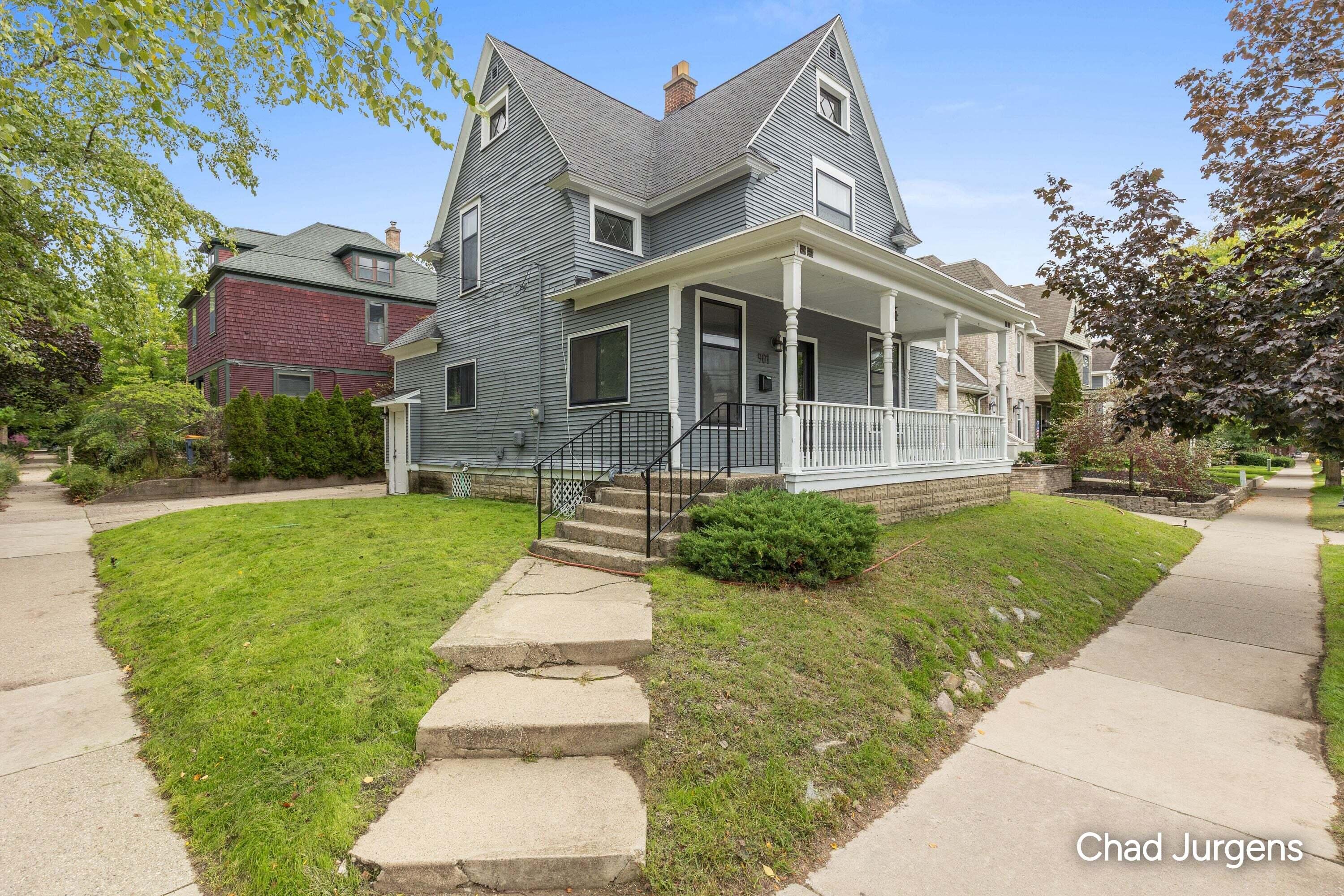 901 Wealthy Street SE Property Photo 1