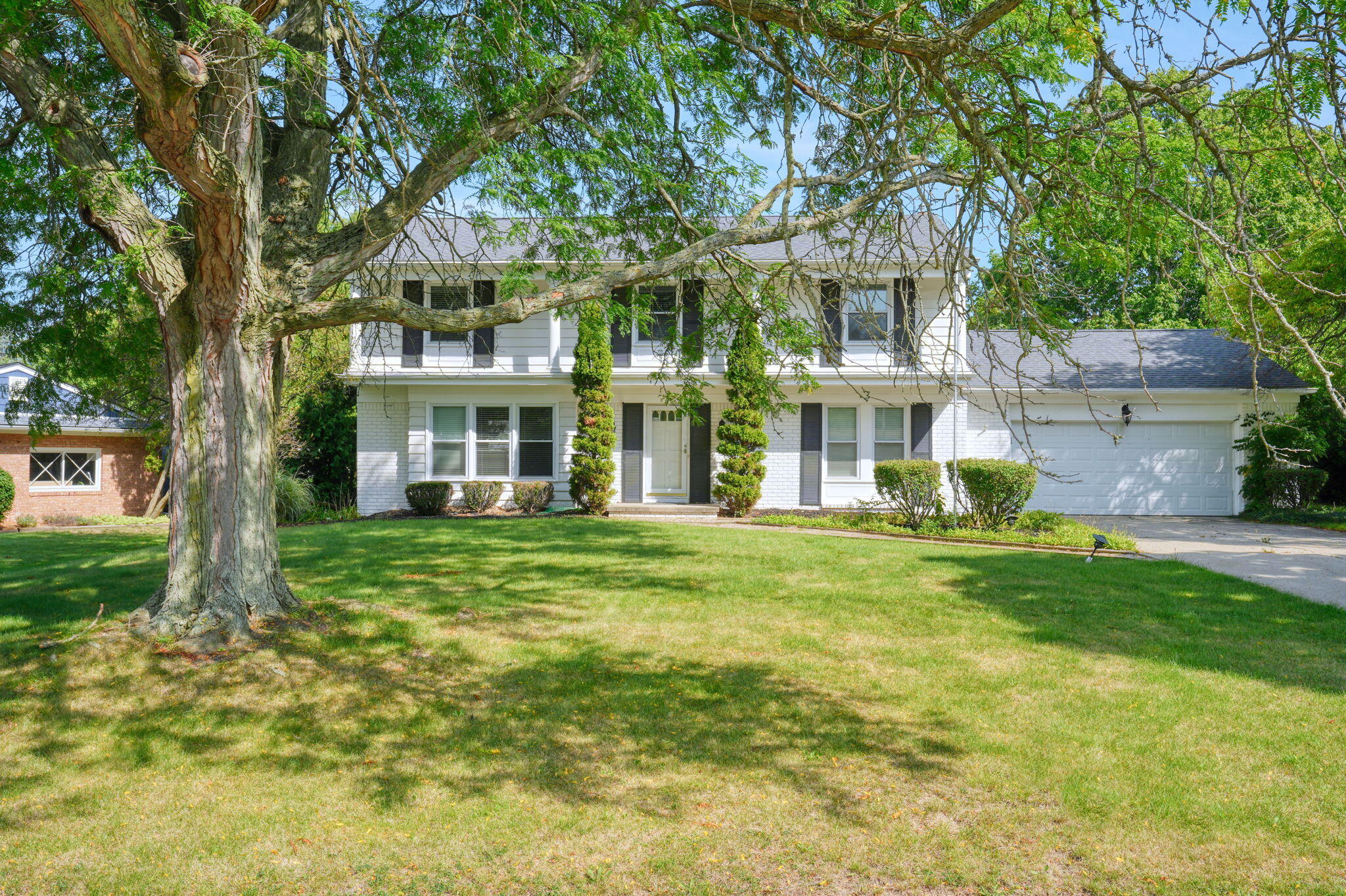 4312 Appletree Lane Property Photo 1