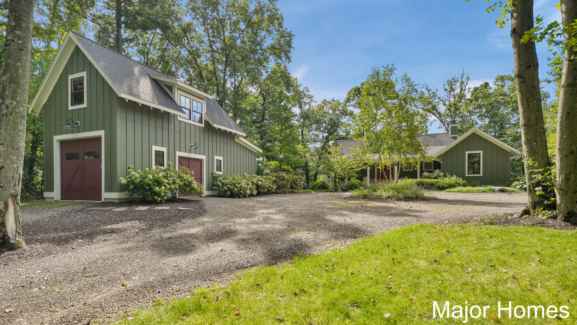 9422 Cottage Park Drive Property Photo 1