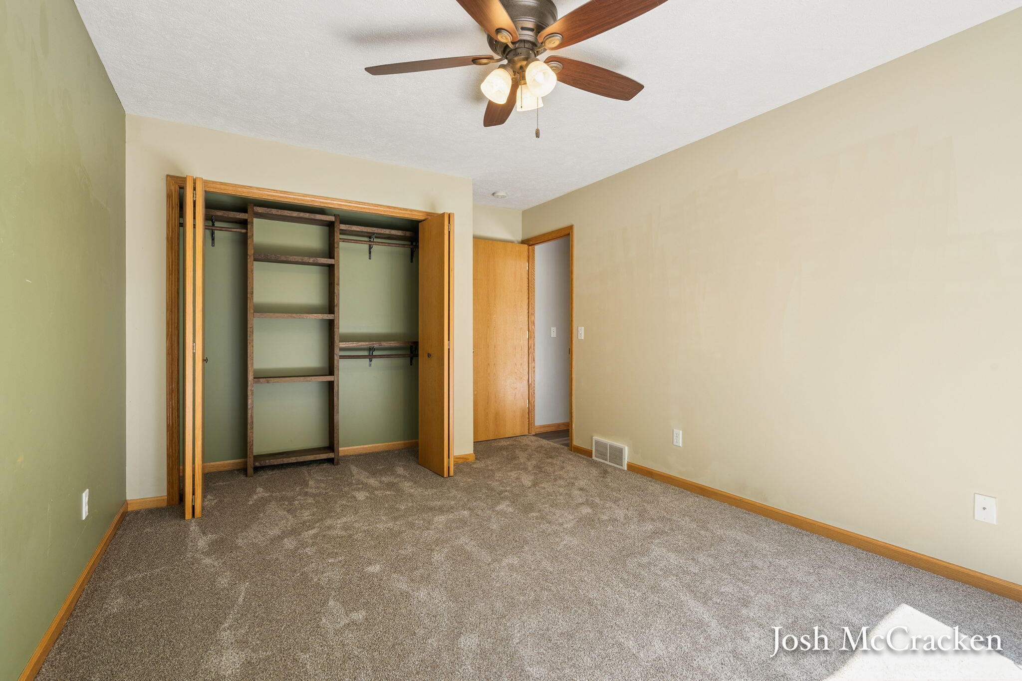 10420 52nd Street Se Property Photo 40