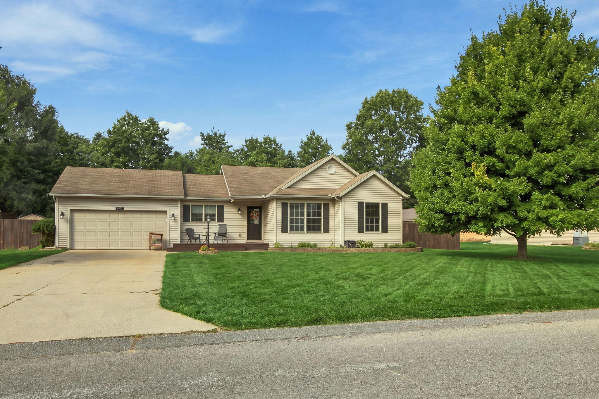 3030 Maplewood Street Property Photo 1