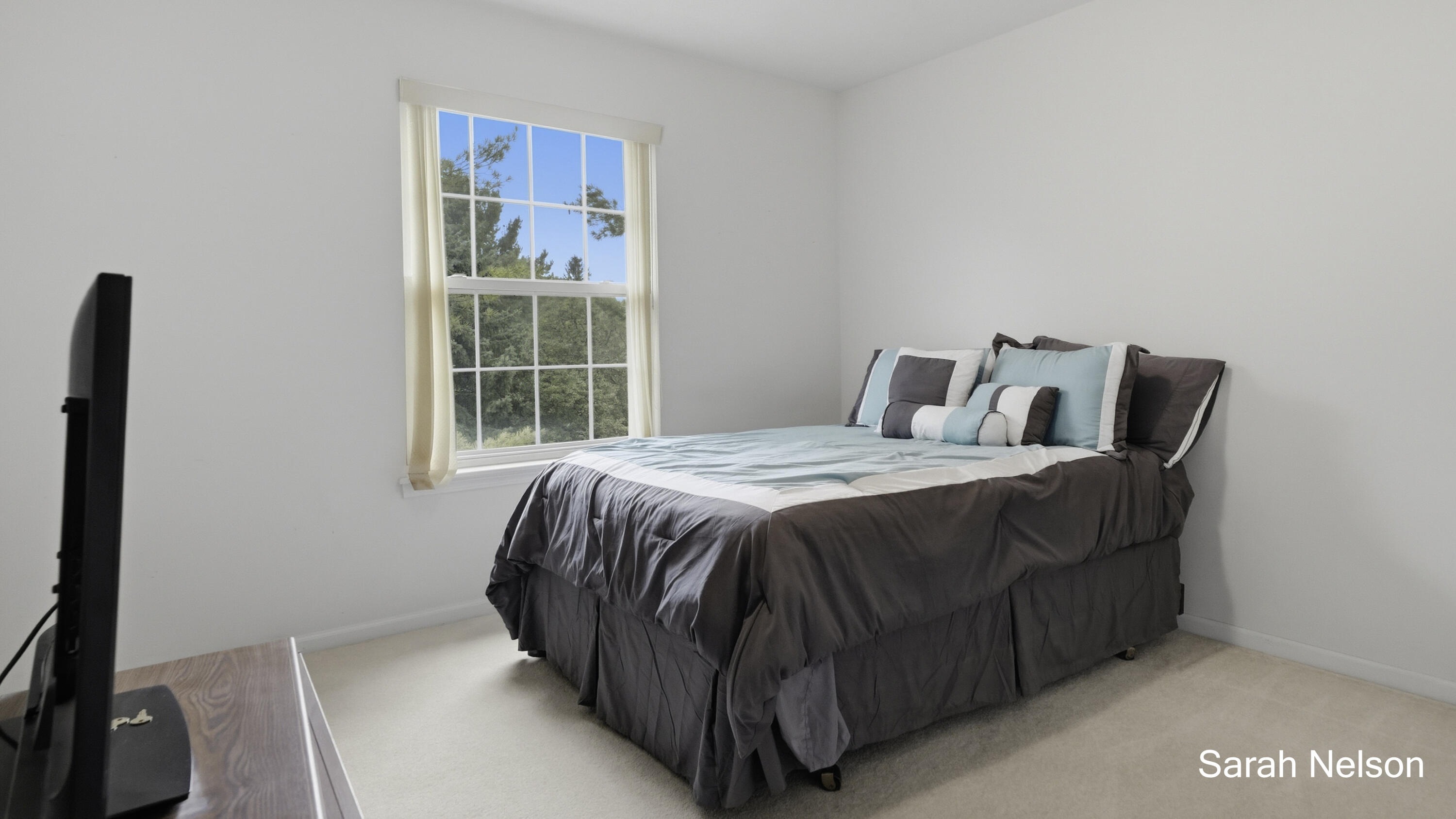5933 E Lyn Haven Drive Se Property Photo 20