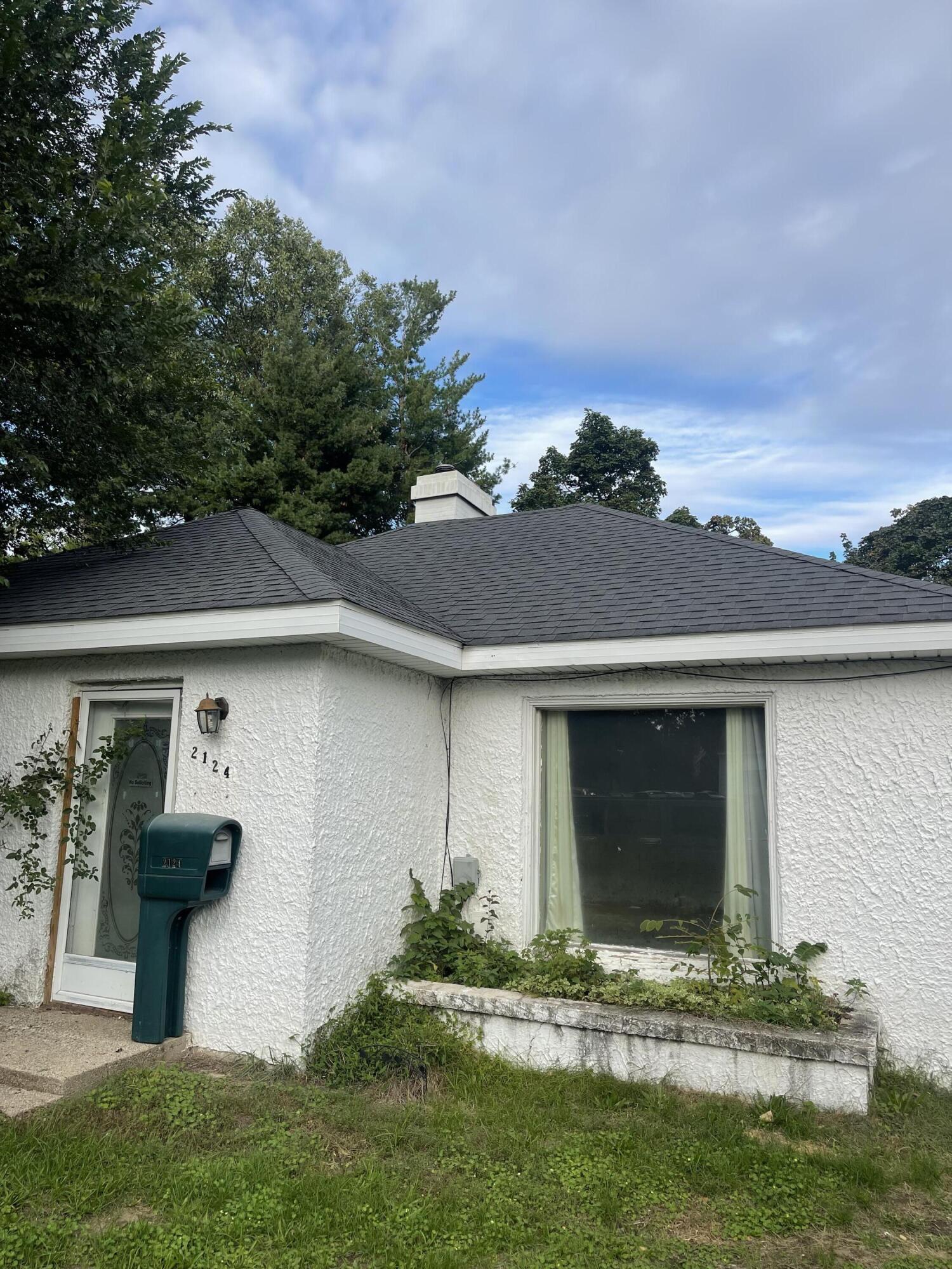 2124 Roos Avenue Sw Property Photo 1