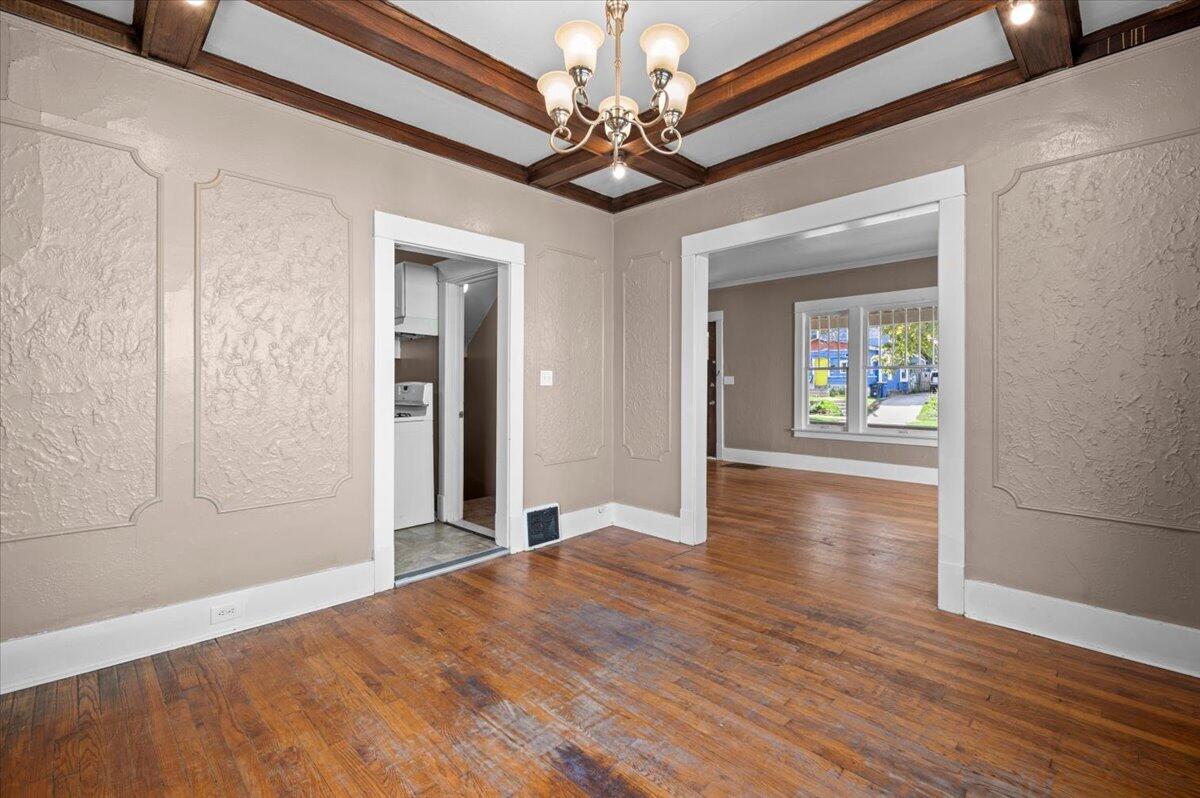 1818 Francis Avenue Se Property Photo 14