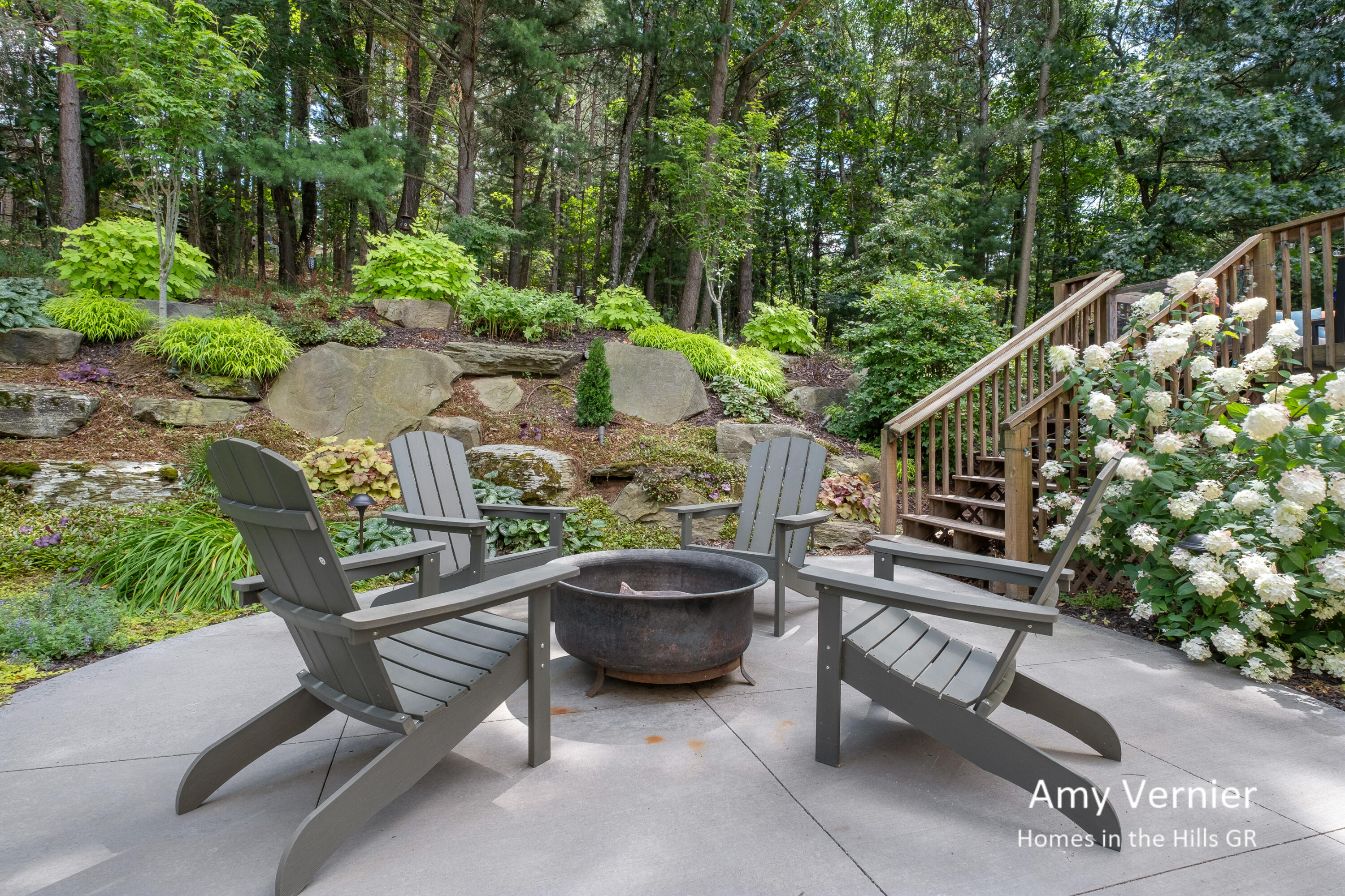 7860 Sandy Hollow Drive Se Property Photo 8