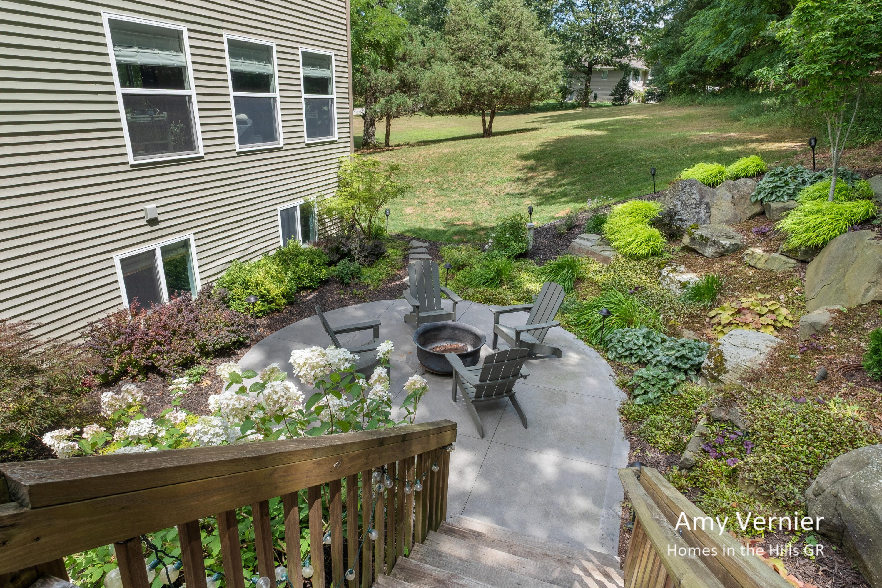 7860 Sandy Hollow Drive Se Property Photo 11