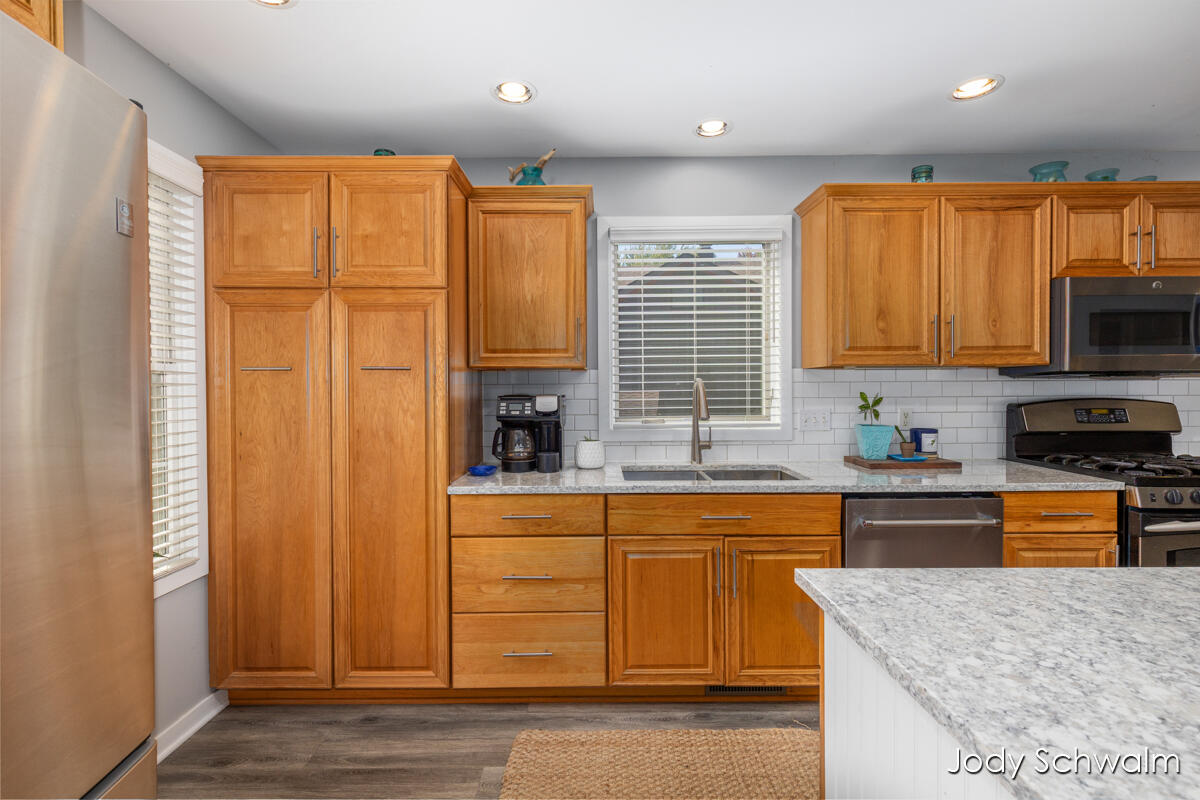 7121 Hass Drive Ne Property Photo 17