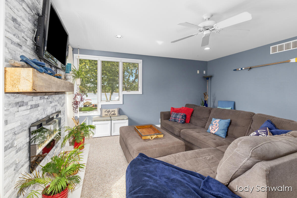 7121 Hass Drive Ne Property Photo 33