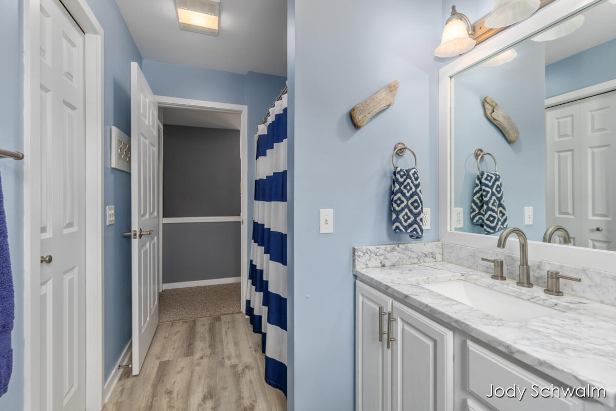 7121 Hass Drive Ne Property Photo 38