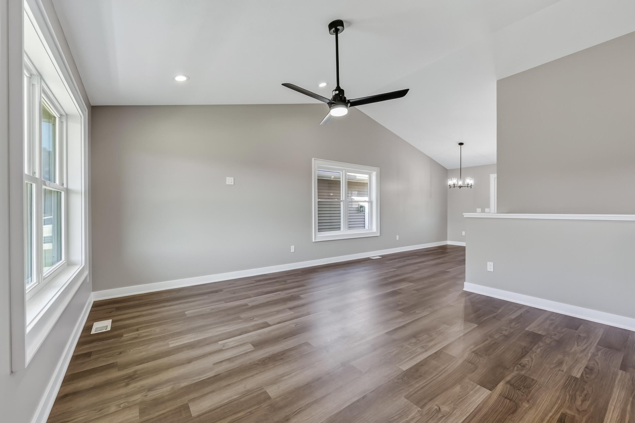 277 Aspen Hill Drive Property Photo 5