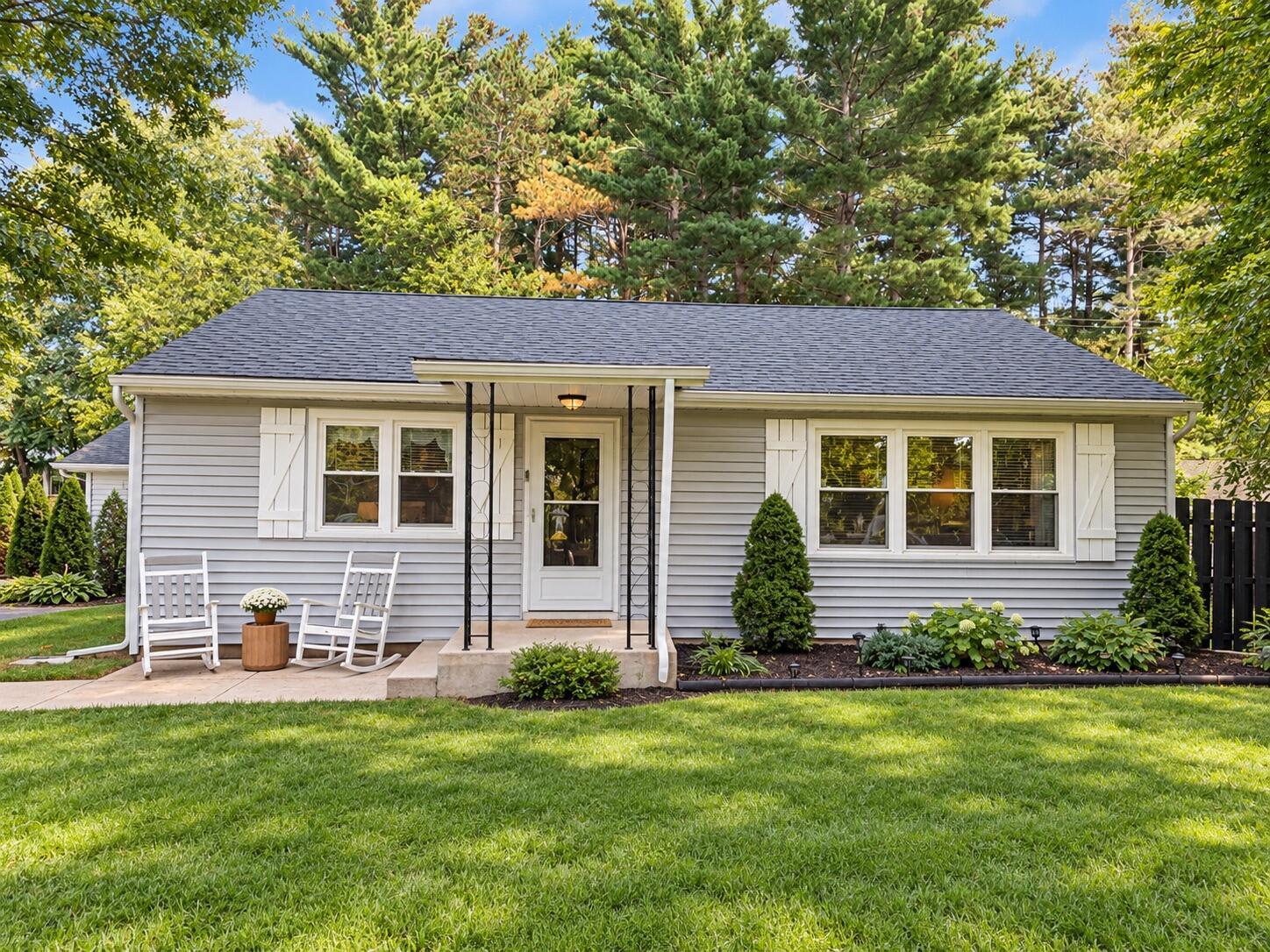 11195 Mcgregor Road Property Photo 1
