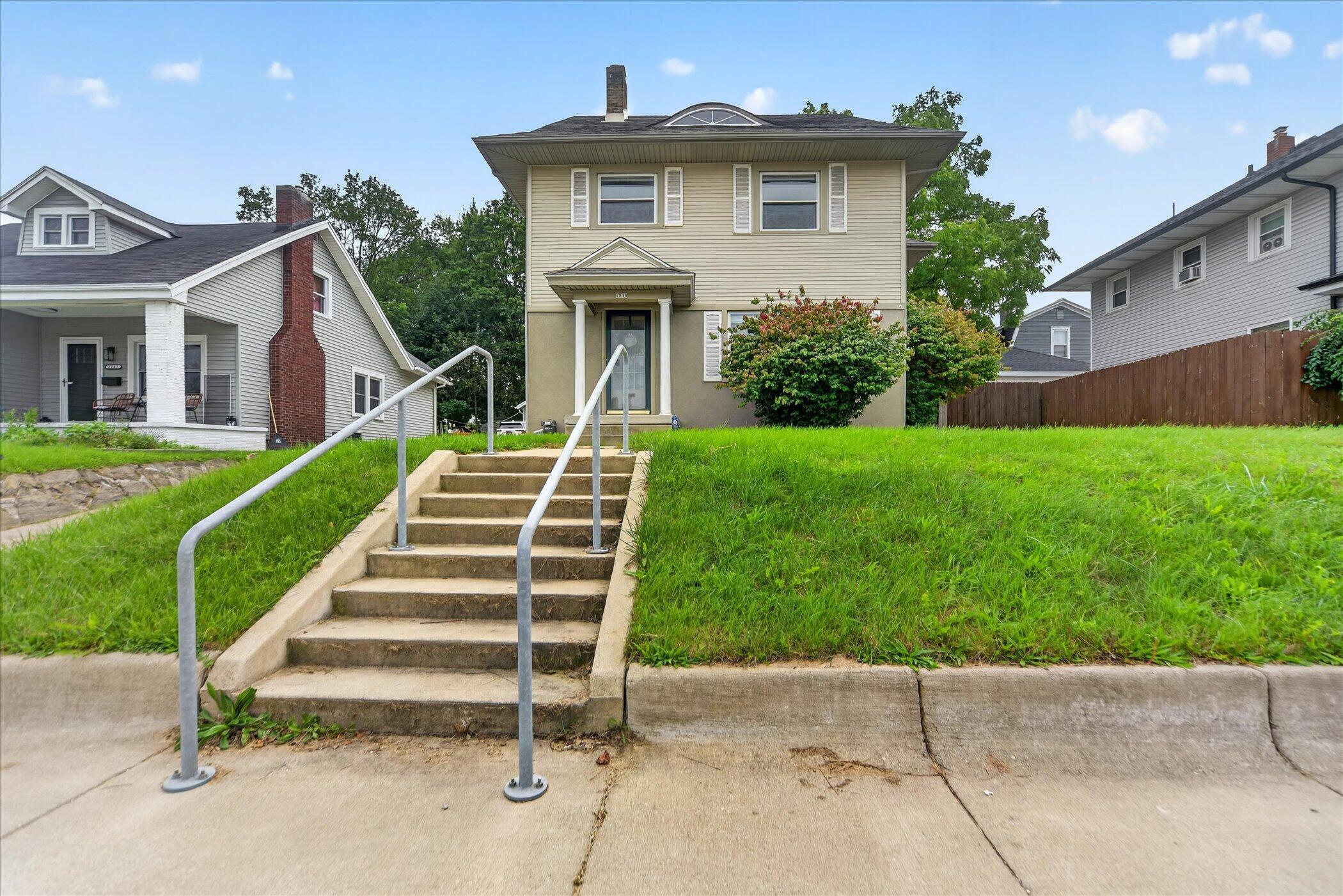 1211 W Michigan Avenue Property Photo 1