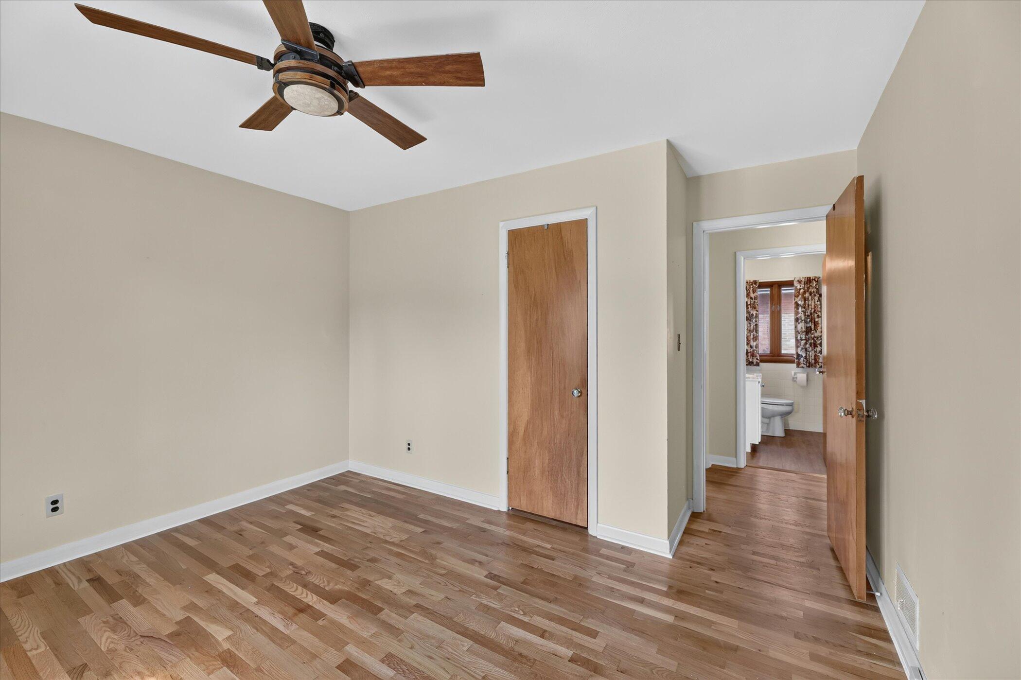 1920 Langley Ave Avenue Property Photo 18