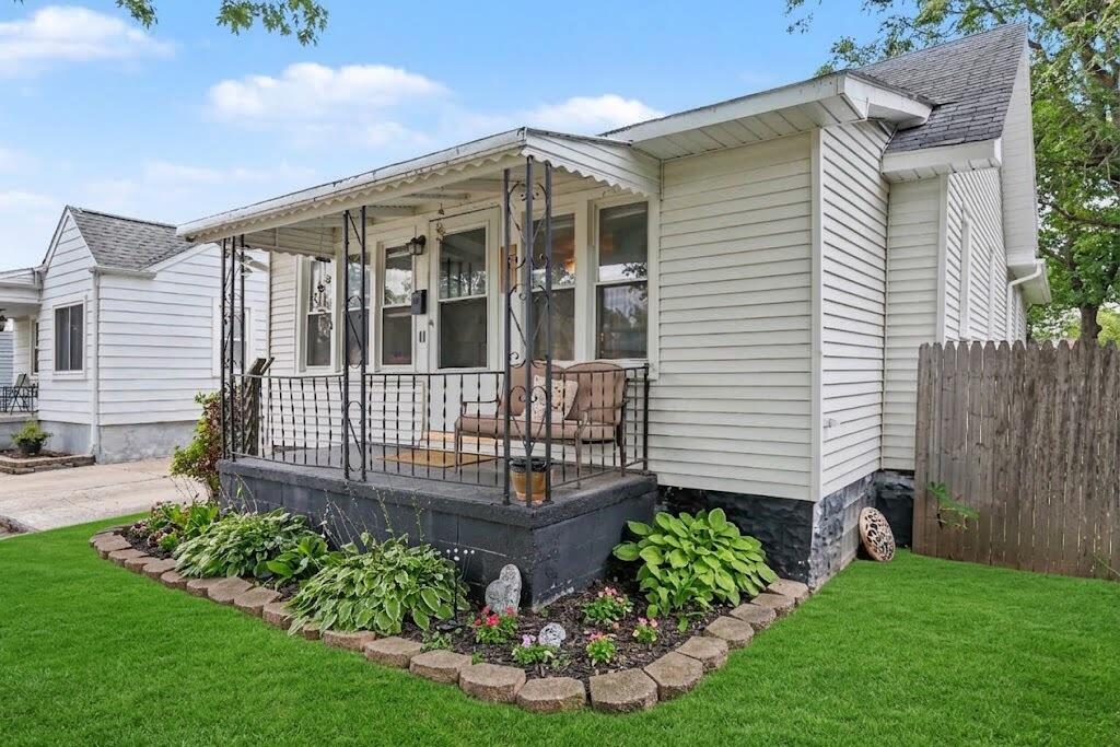 1764 Euclid Street Property Photo 1