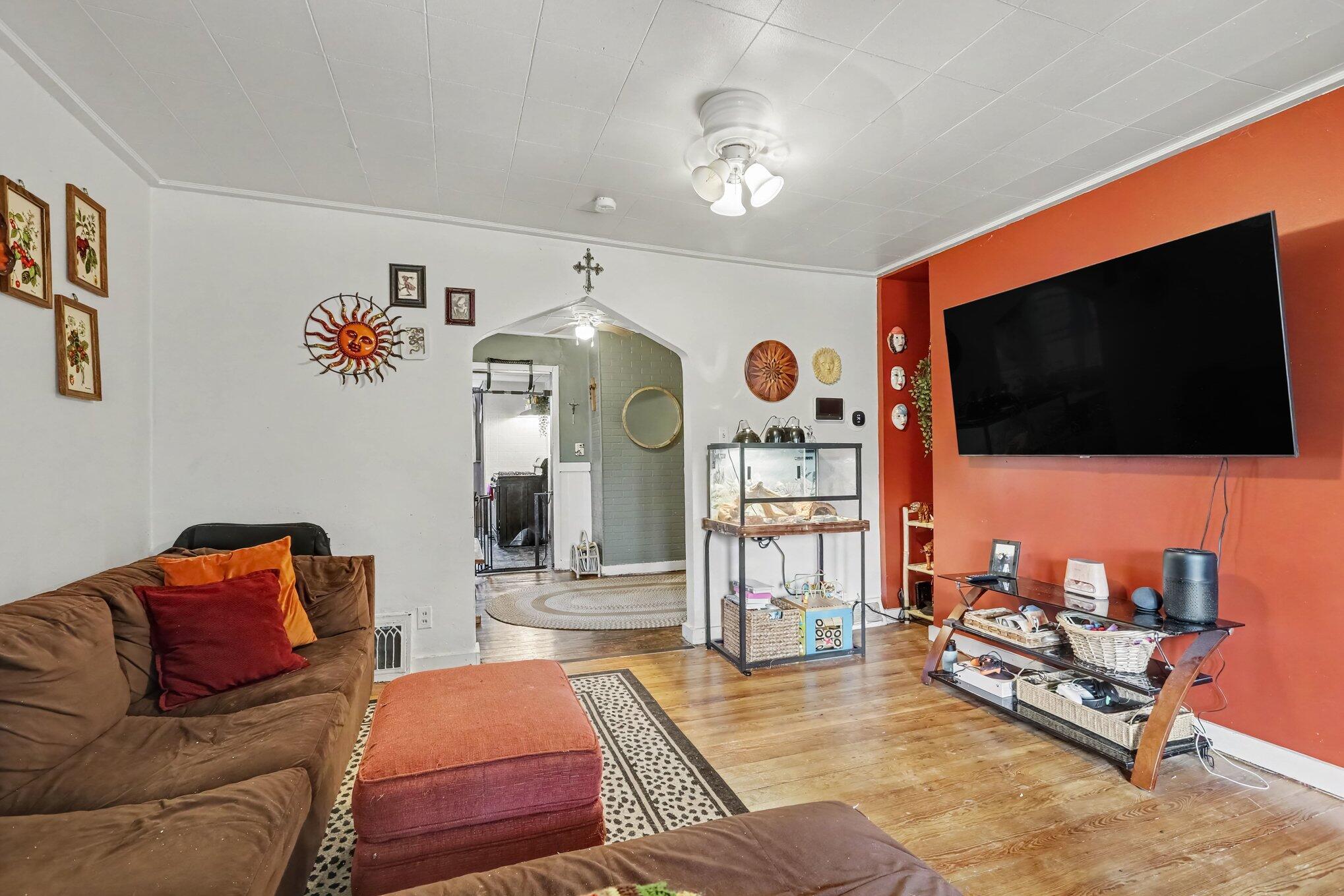1764 Euclid Street Property Photo 5