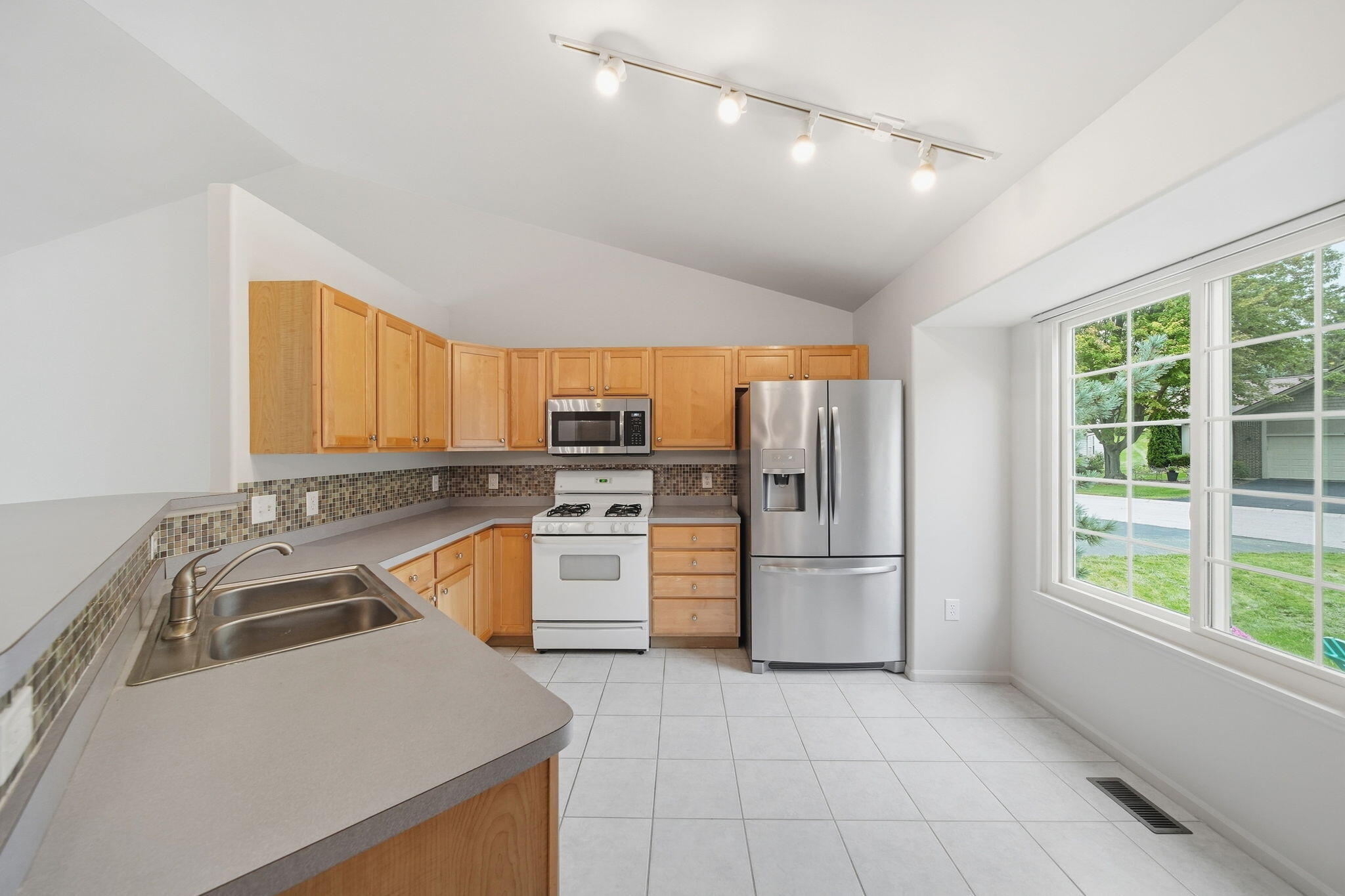 4029 Boulder Pond Drive Property Photo 18