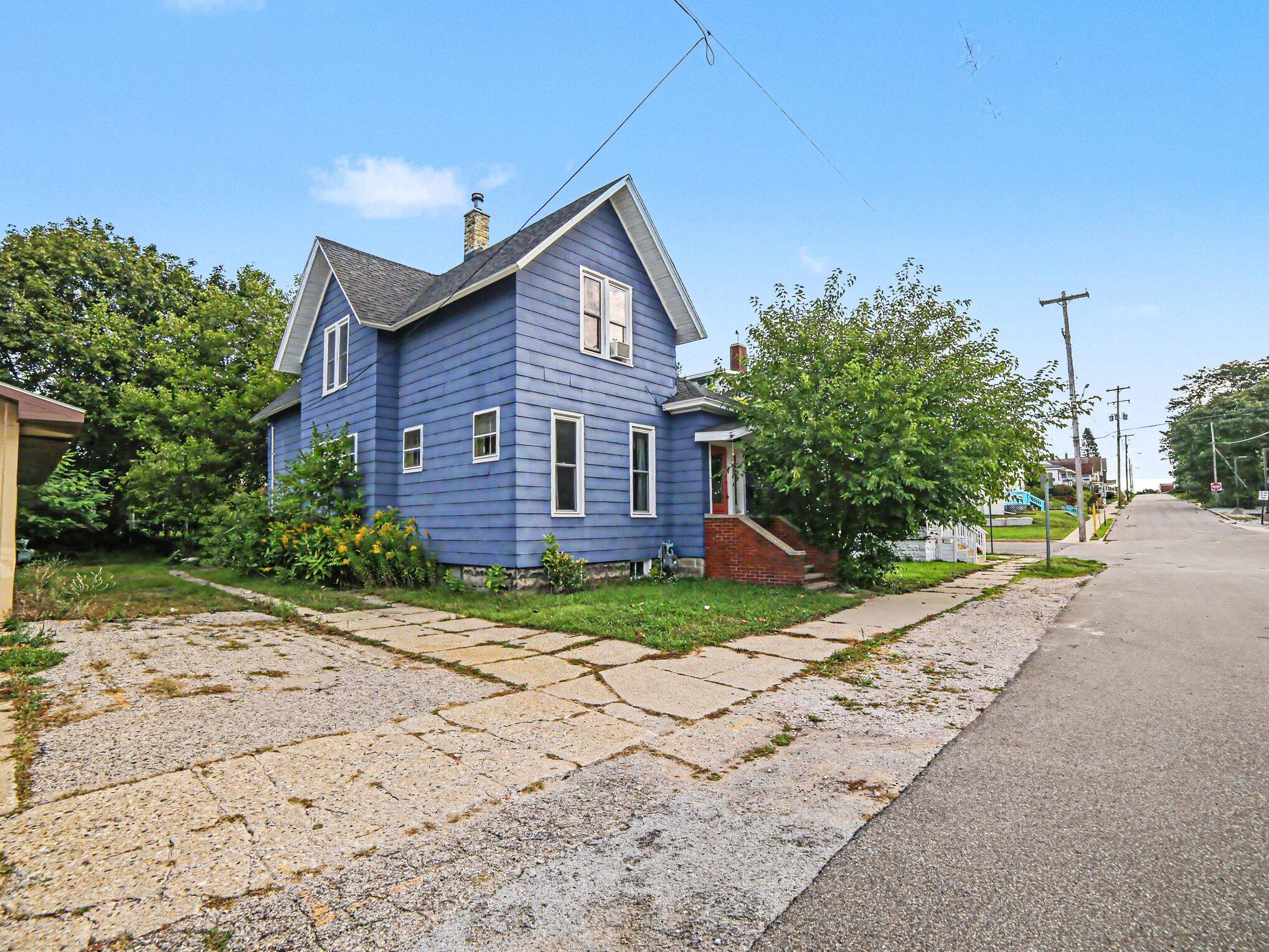 248 6th Avenue Property Photo 4