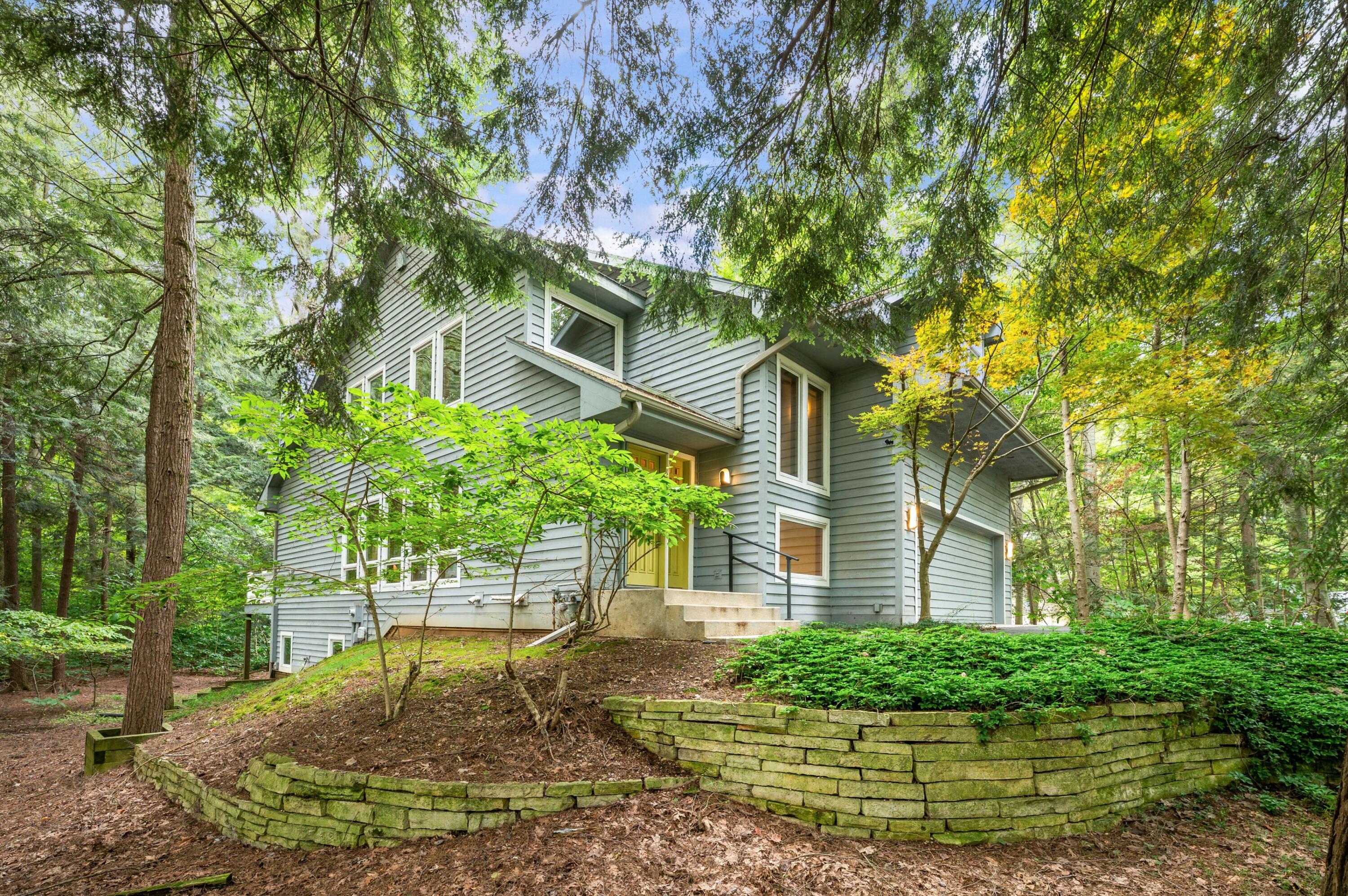 12760 Highland Shores Drive Property Photo 1
