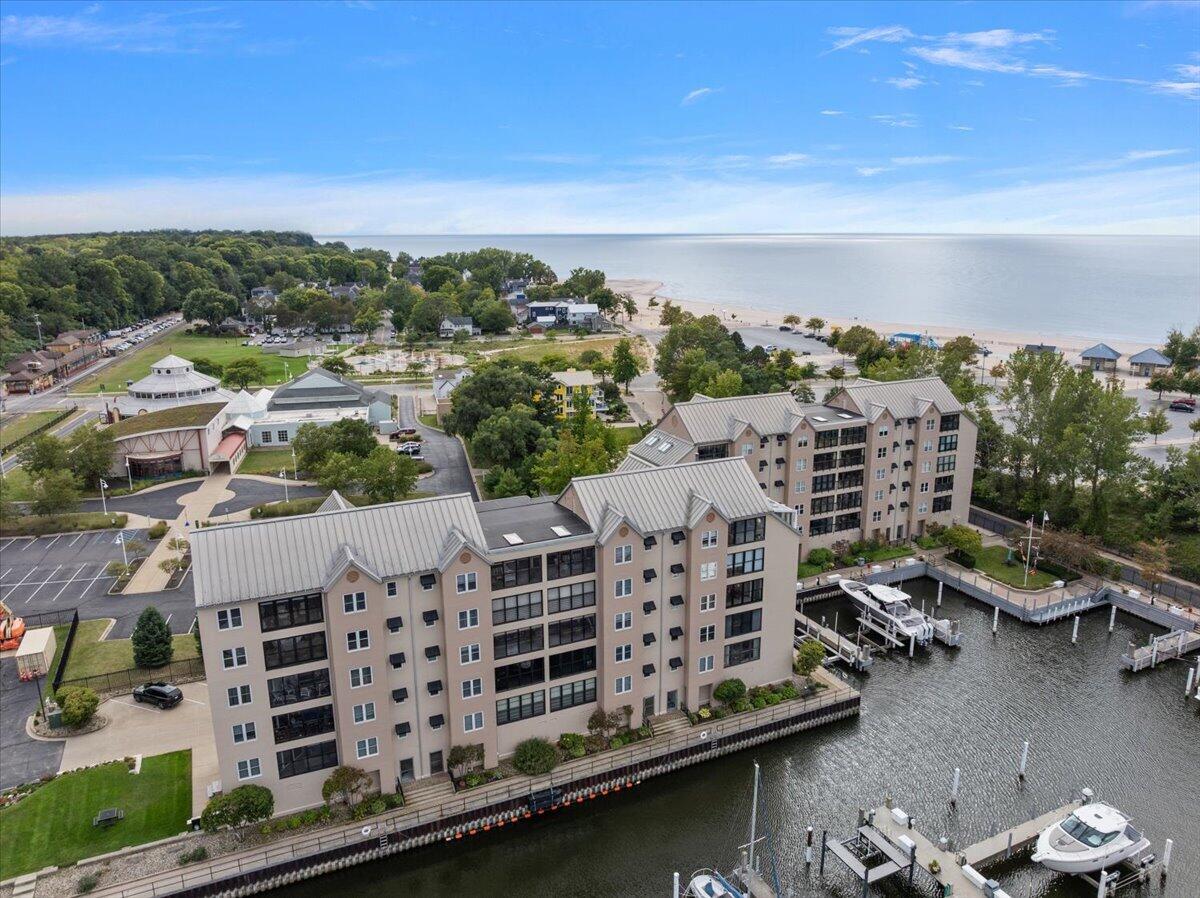 260 Water Street 5E Property Photo 1
