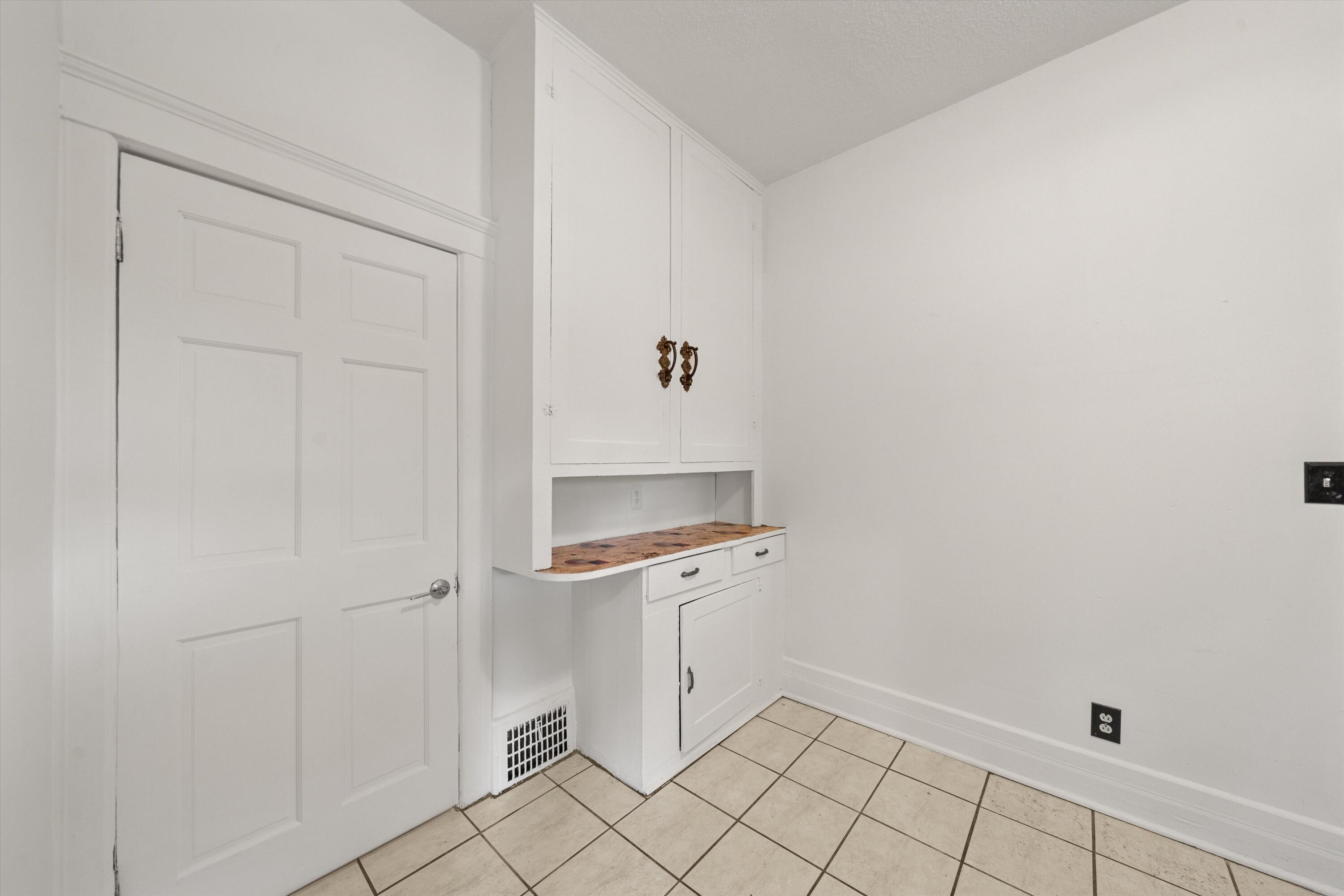 1756 Lafayette Boulevard Property Photo 25
