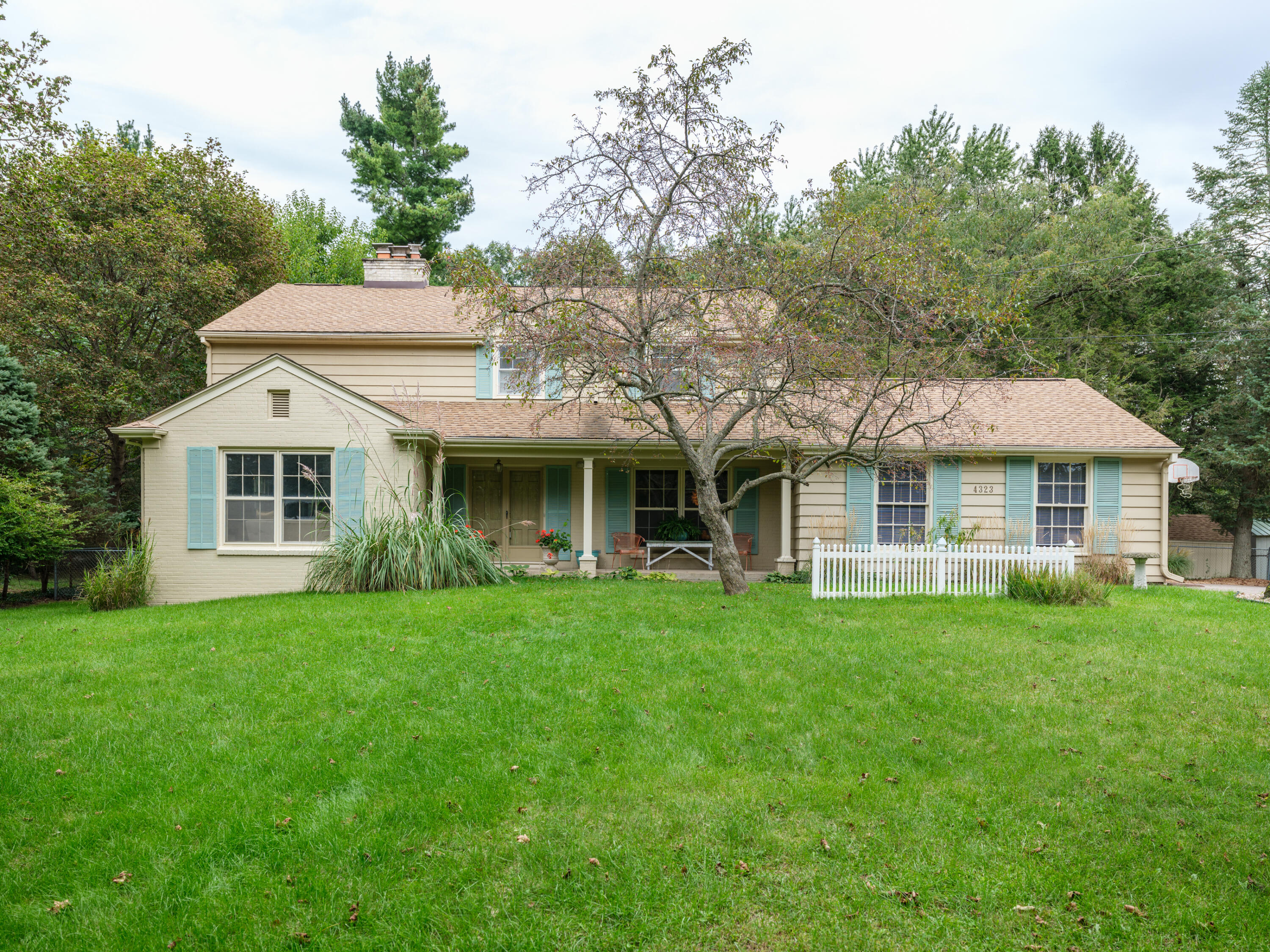 4323 Sunnybrook Drive Property Photo 1