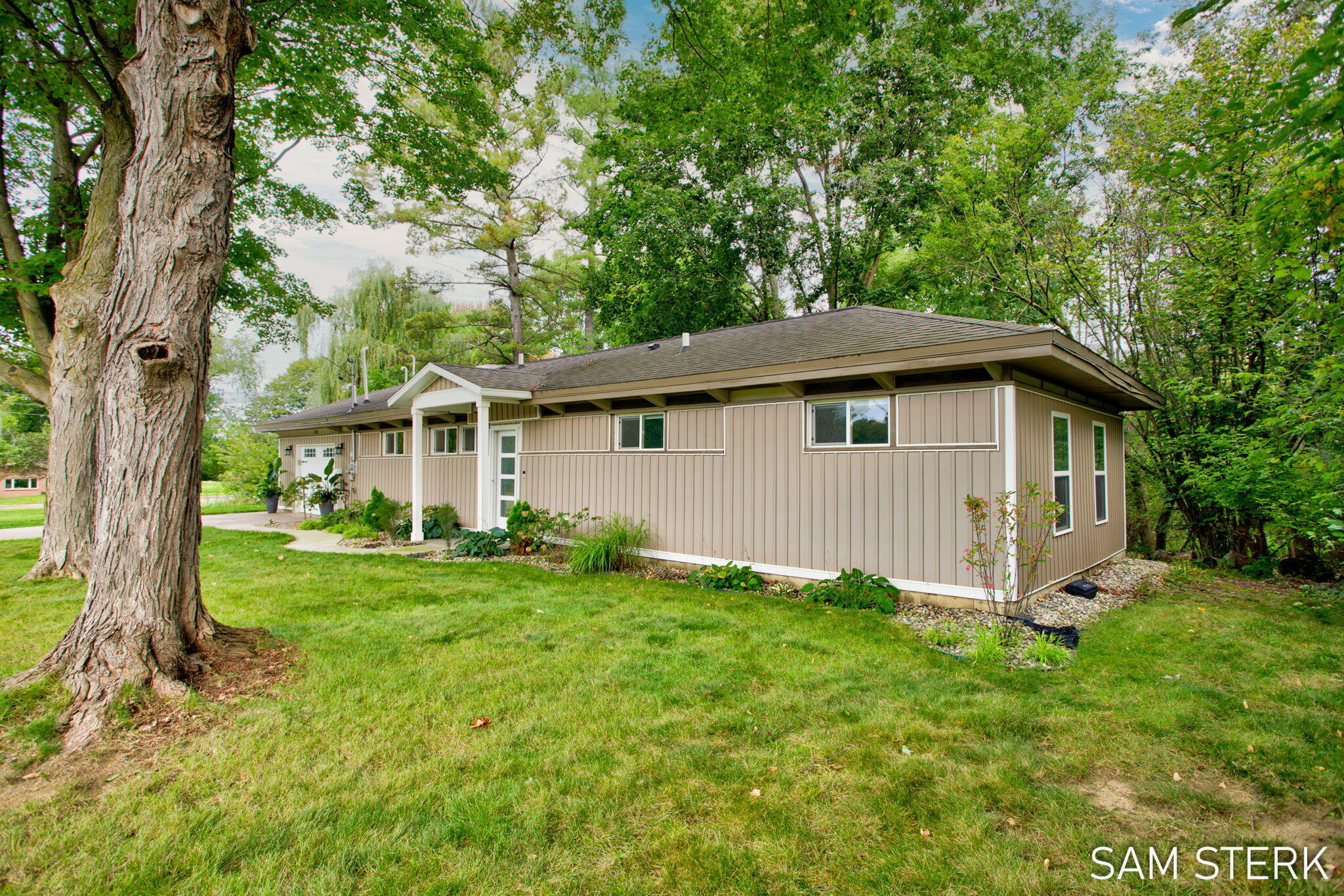 3789 Yellowstone Drive Sw Property Photo 1