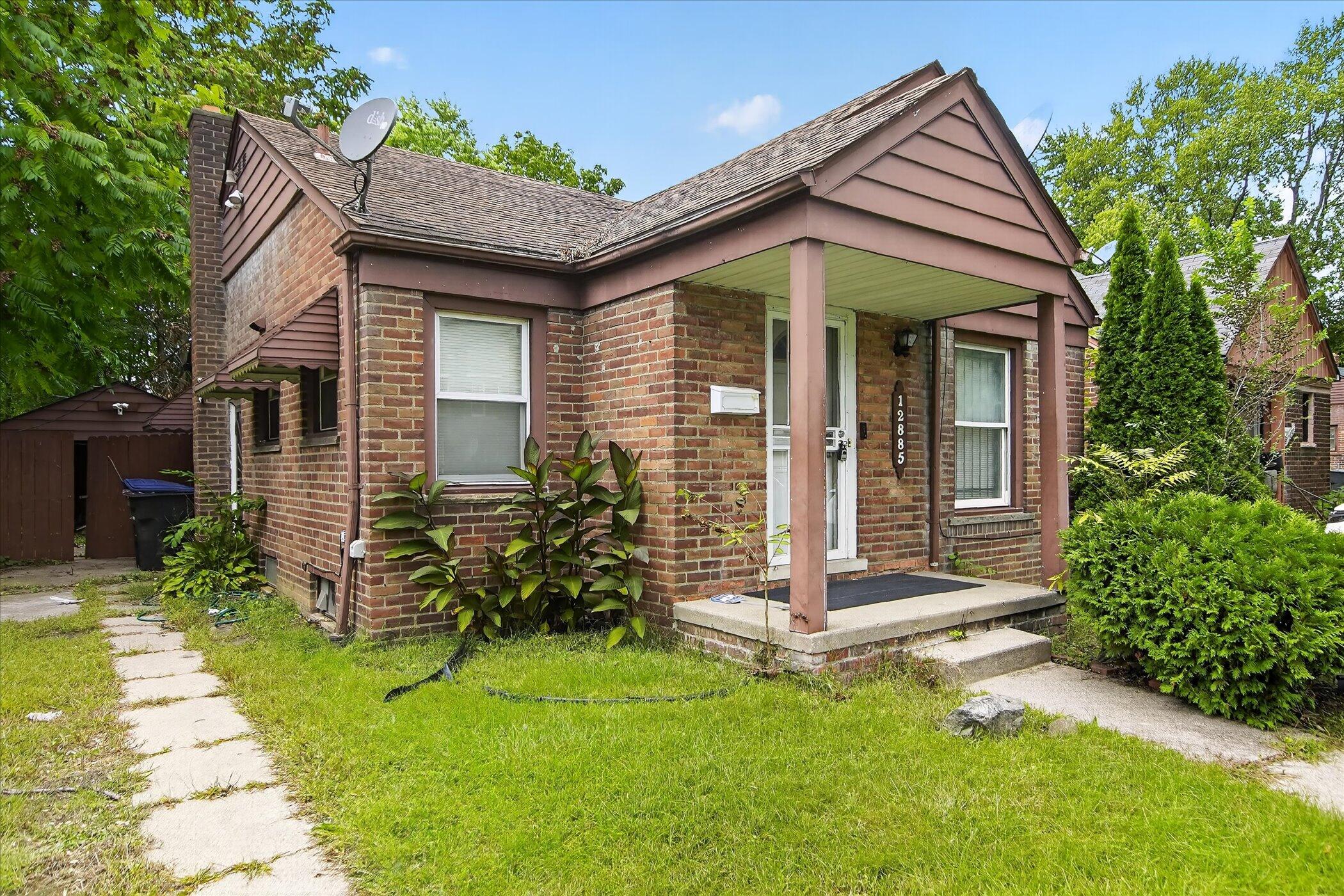 12885 Riverview Street Property Photo 3