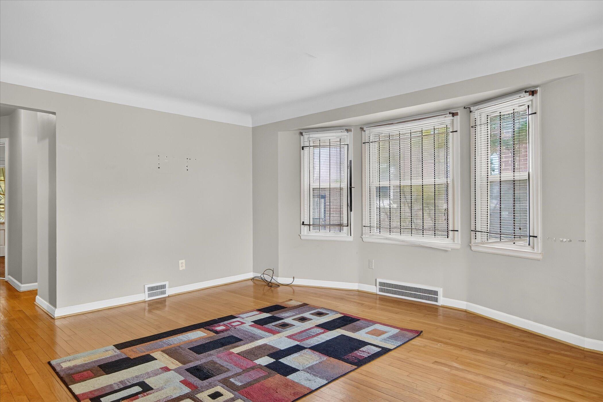 12885 Riverview Street Property Photo 9