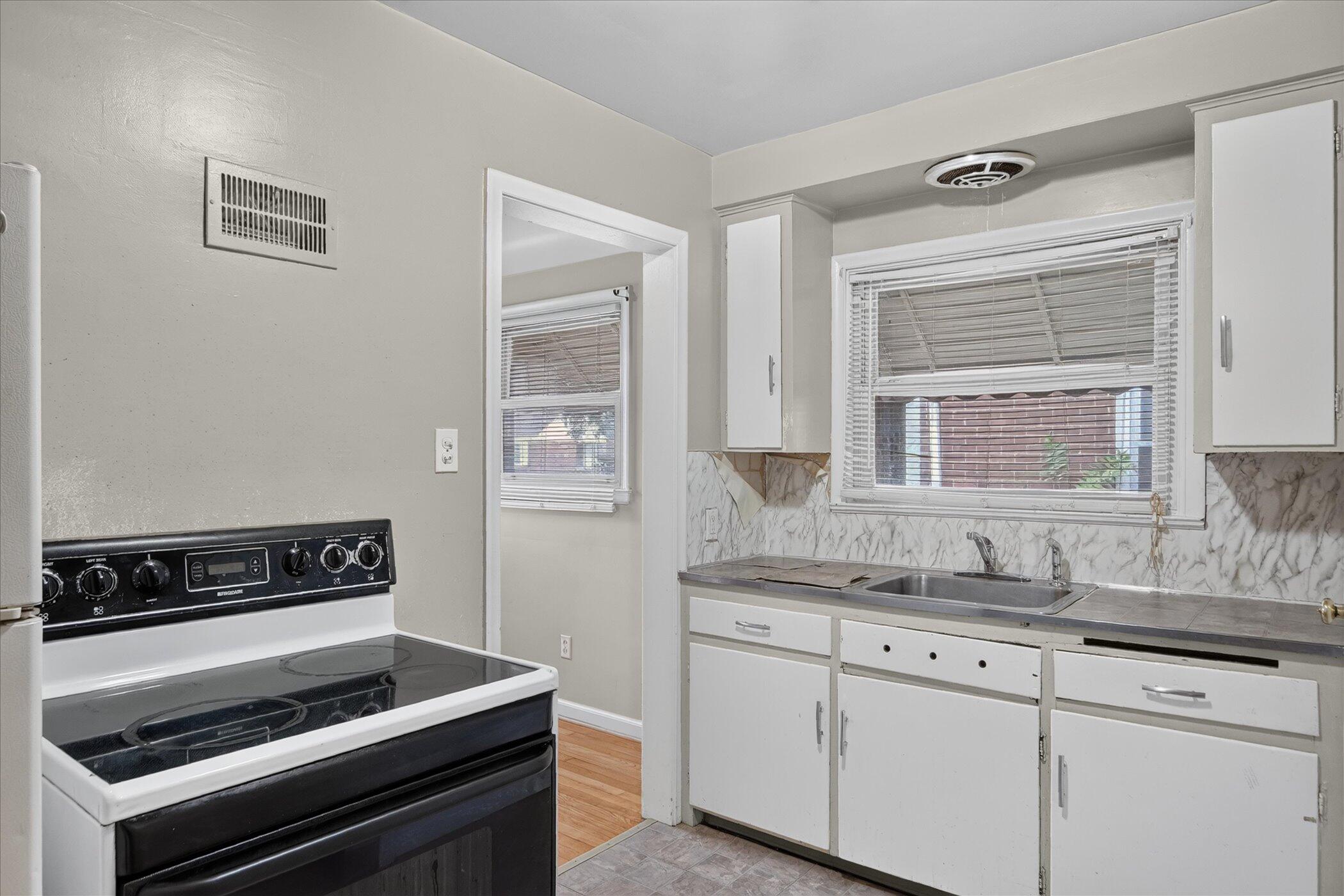 12885 Riverview Street Property Photo 15