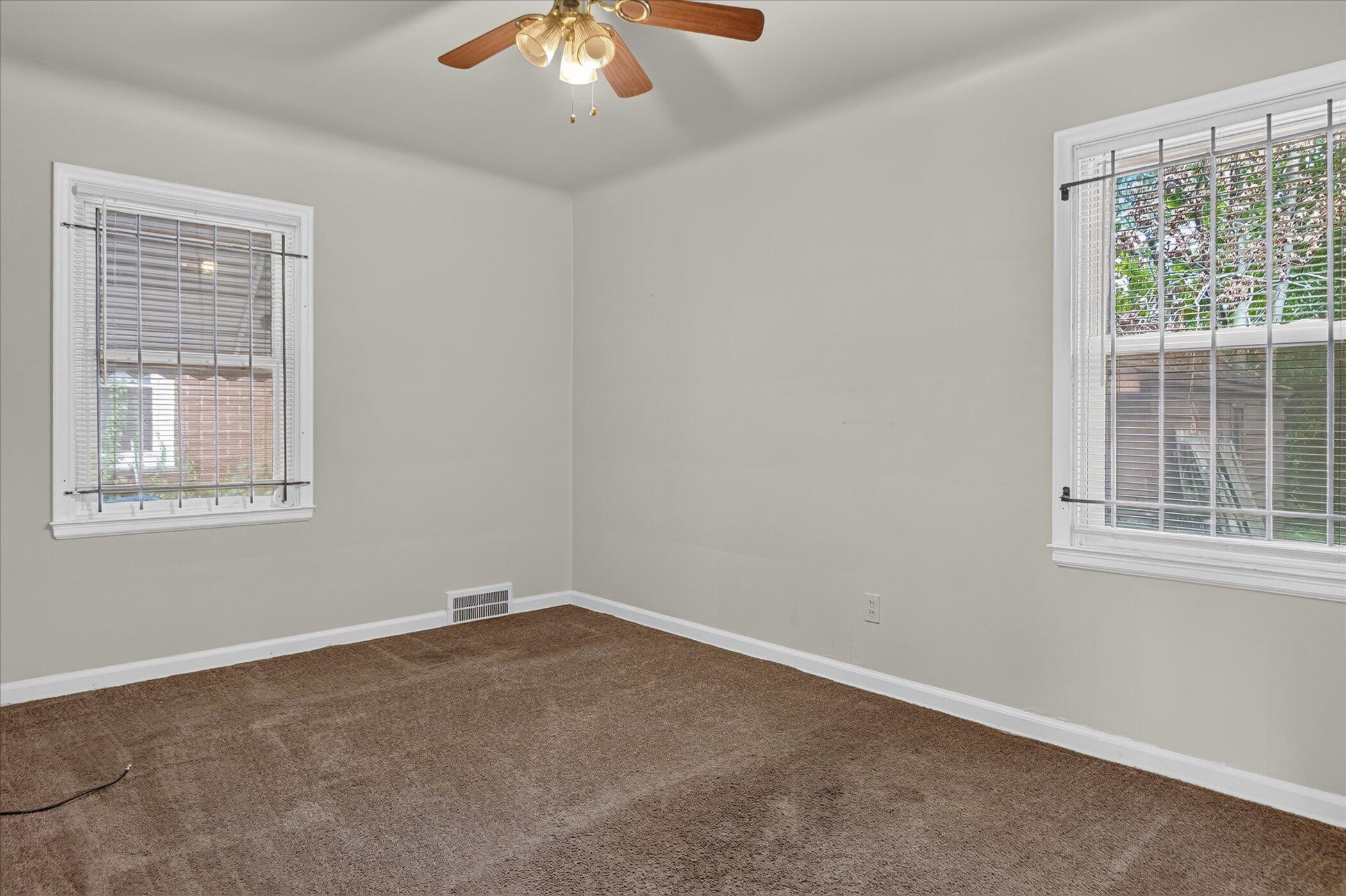 12885 Riverview Street Property Photo 18