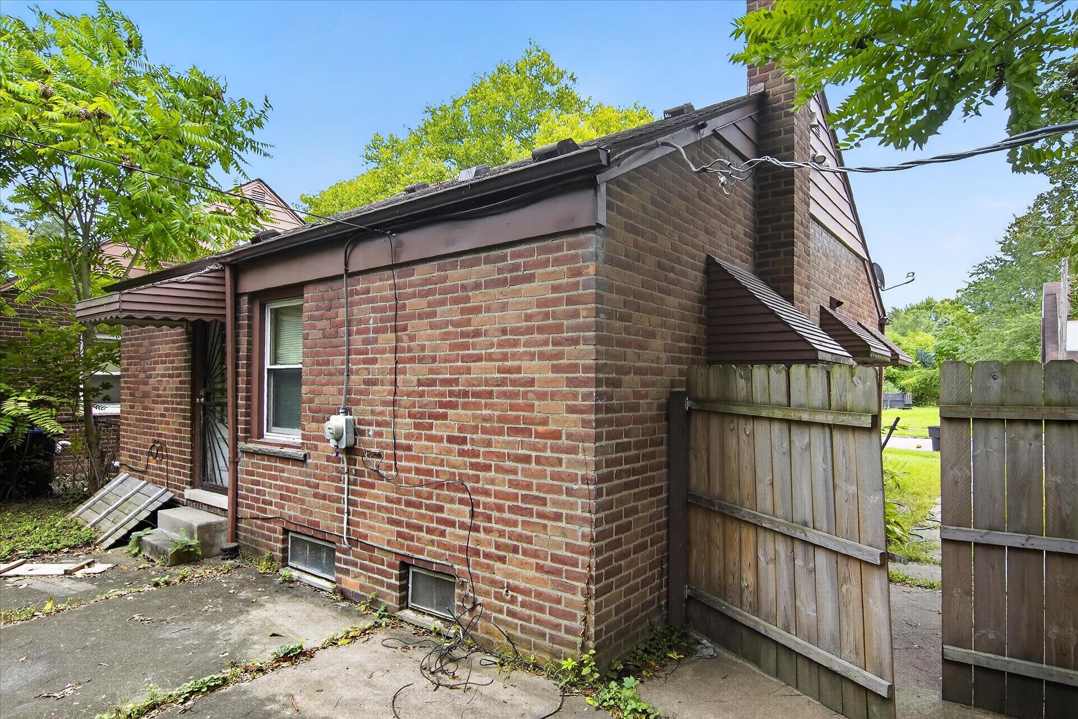 12885 Riverview Street Property Photo 34