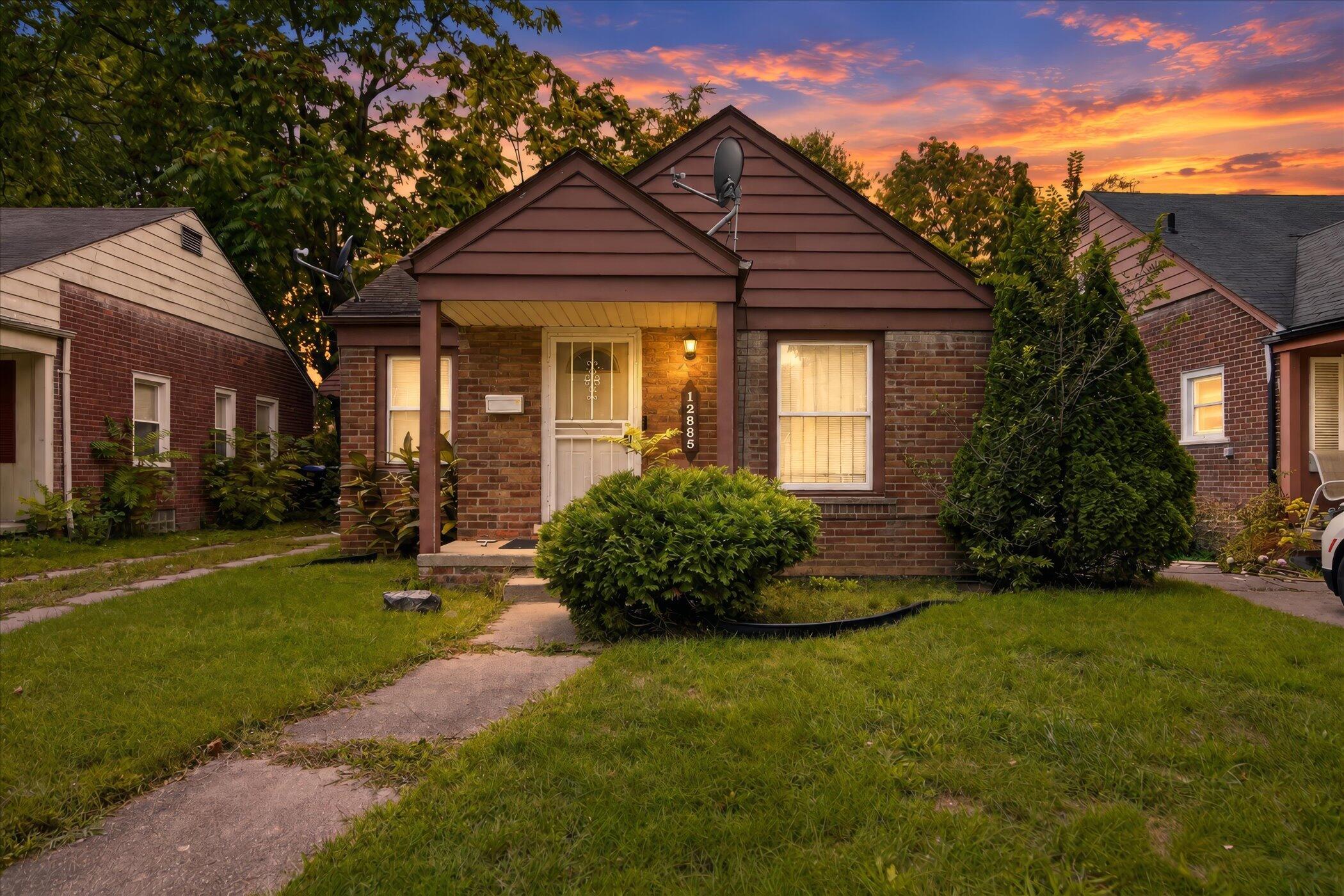 12885 Riverview Street Property Photo 36