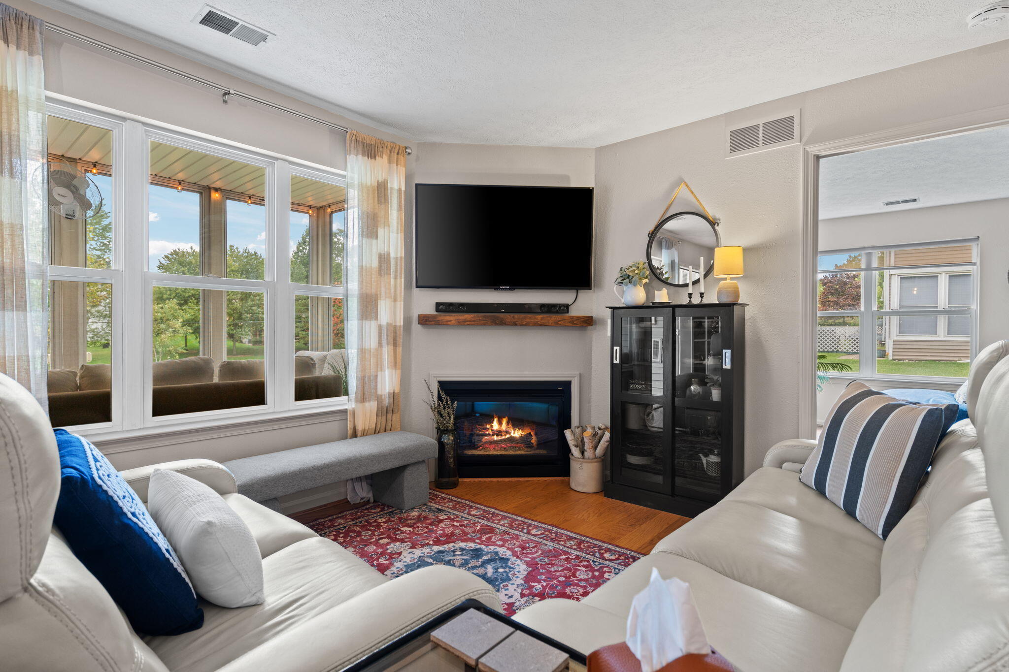 1729 Weatherstone Drive Property Photo 8