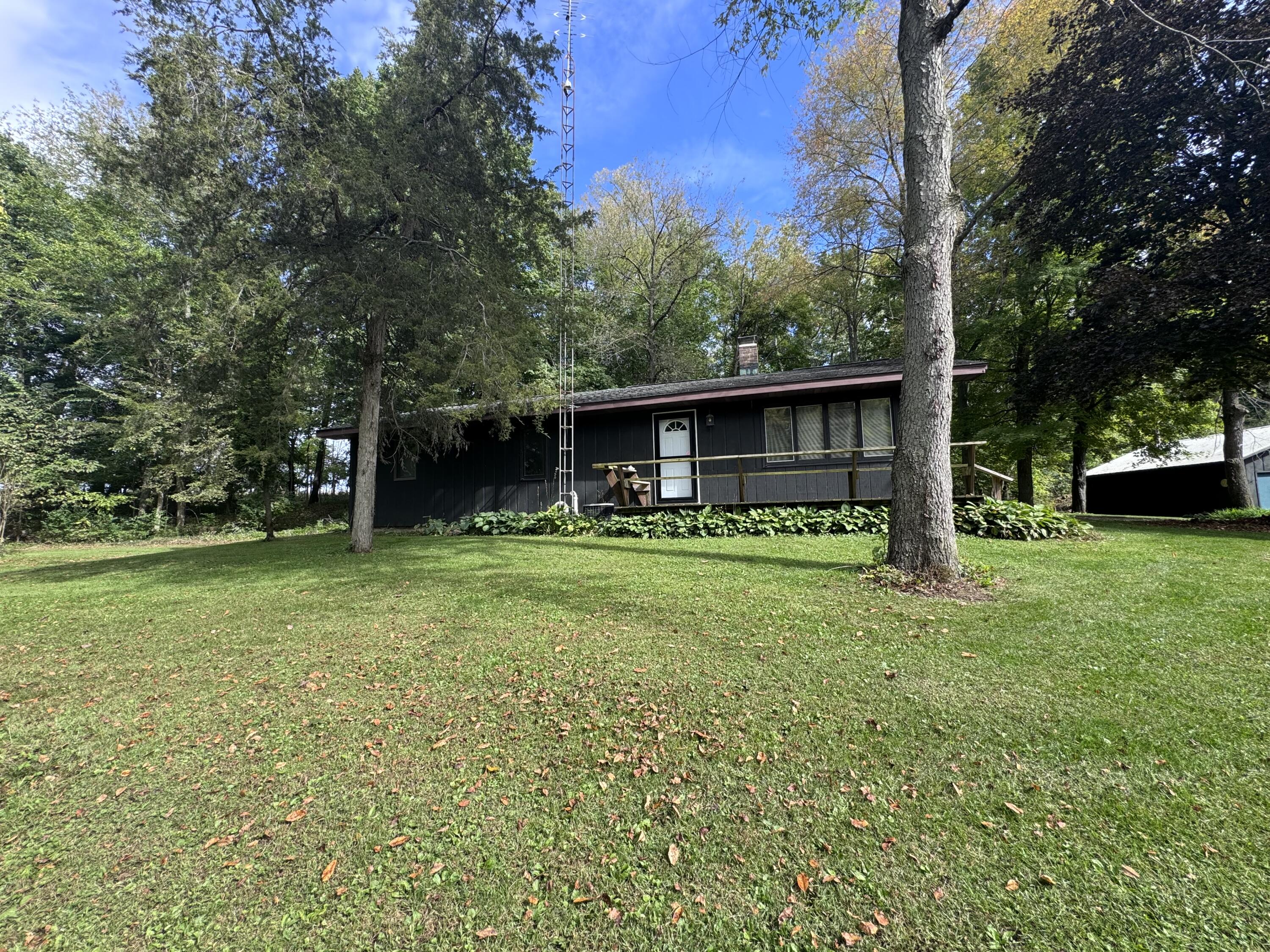 9540 Crawford Road Property Photo 1