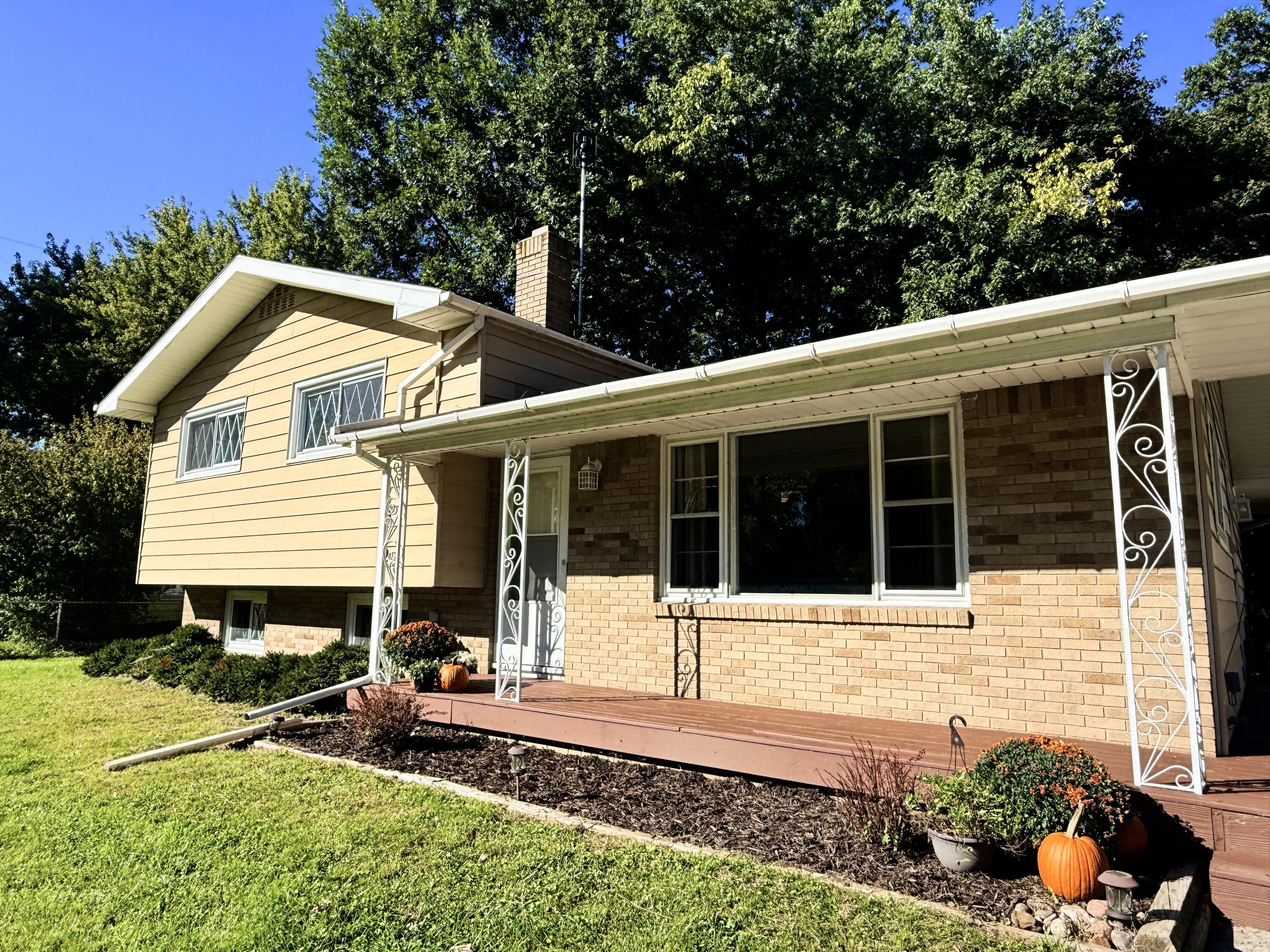 5012 Tressa Drive Property Photo 1