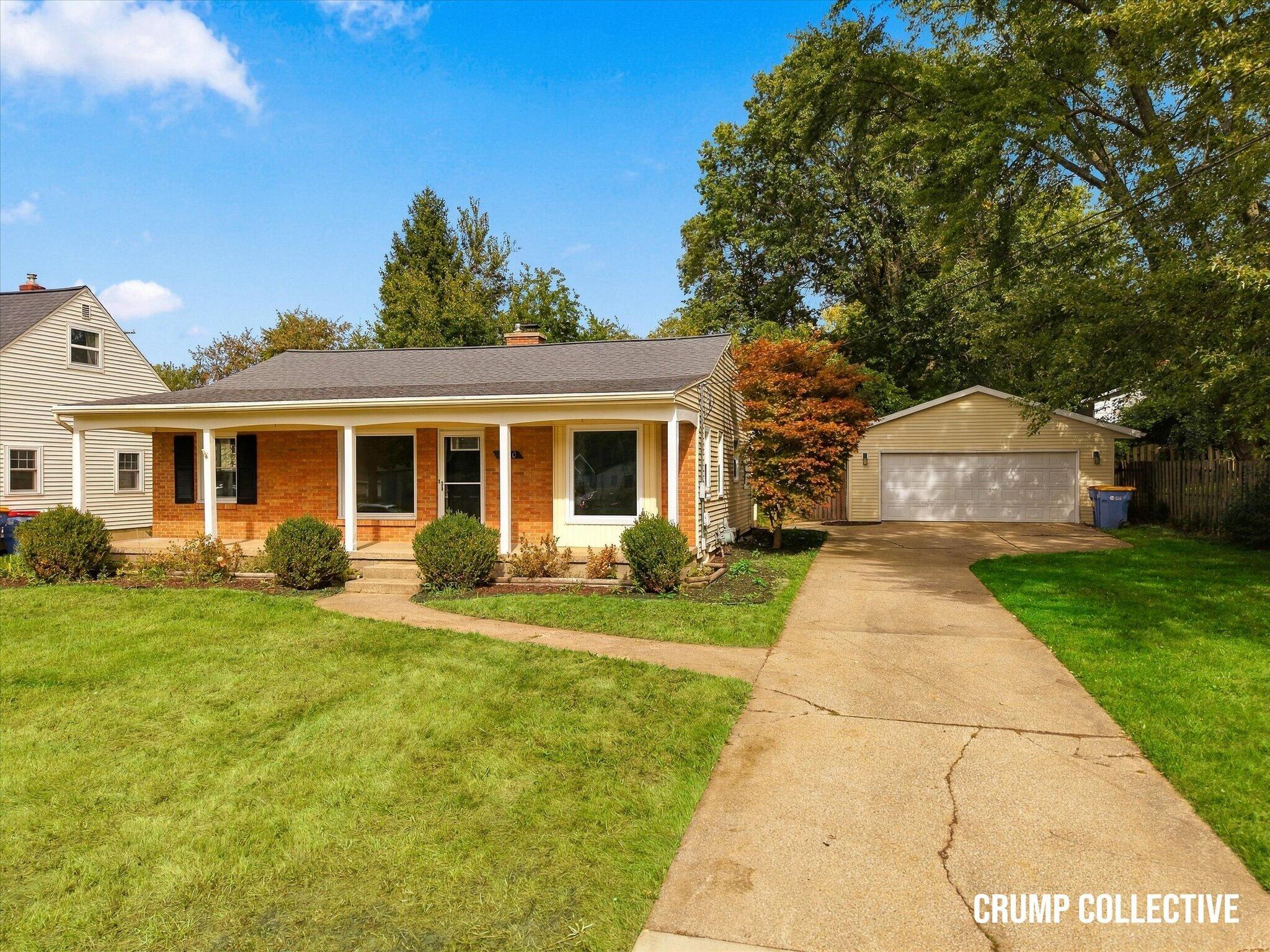 1910 Covington Drive Se Property Photo 1