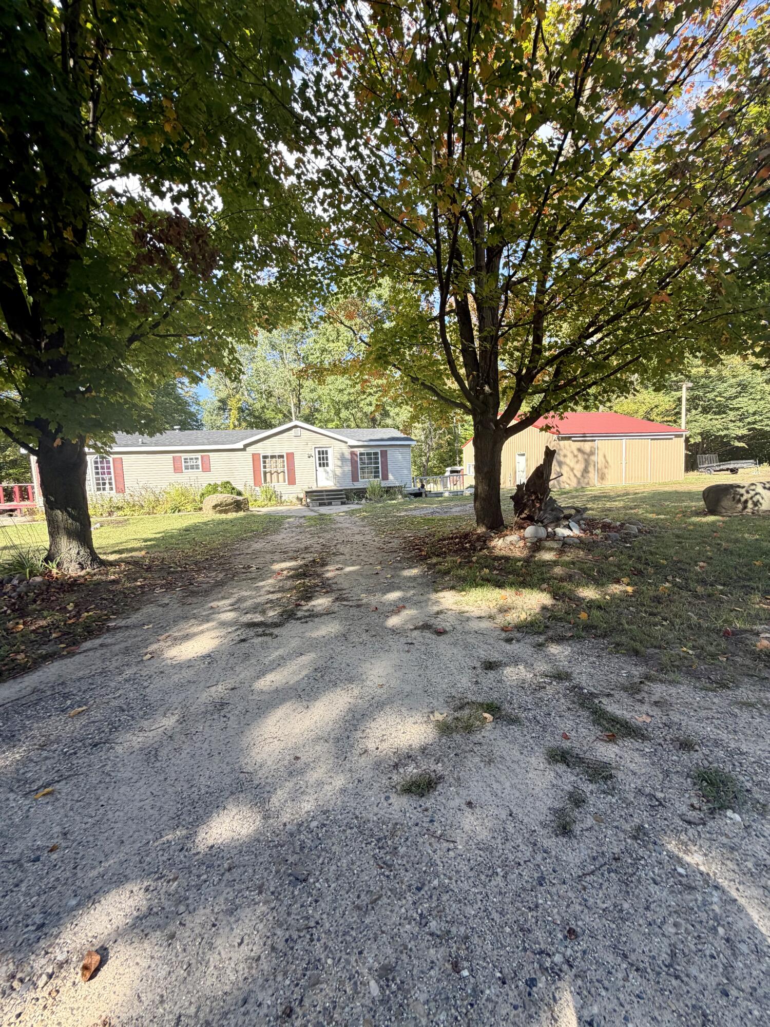 2928 E Madison Road Property Photo 1